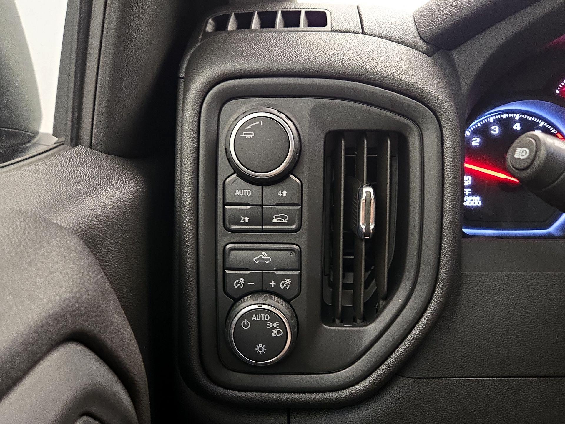 Thumbnail: 2023 Chevrolet Silverado 1500 - 13