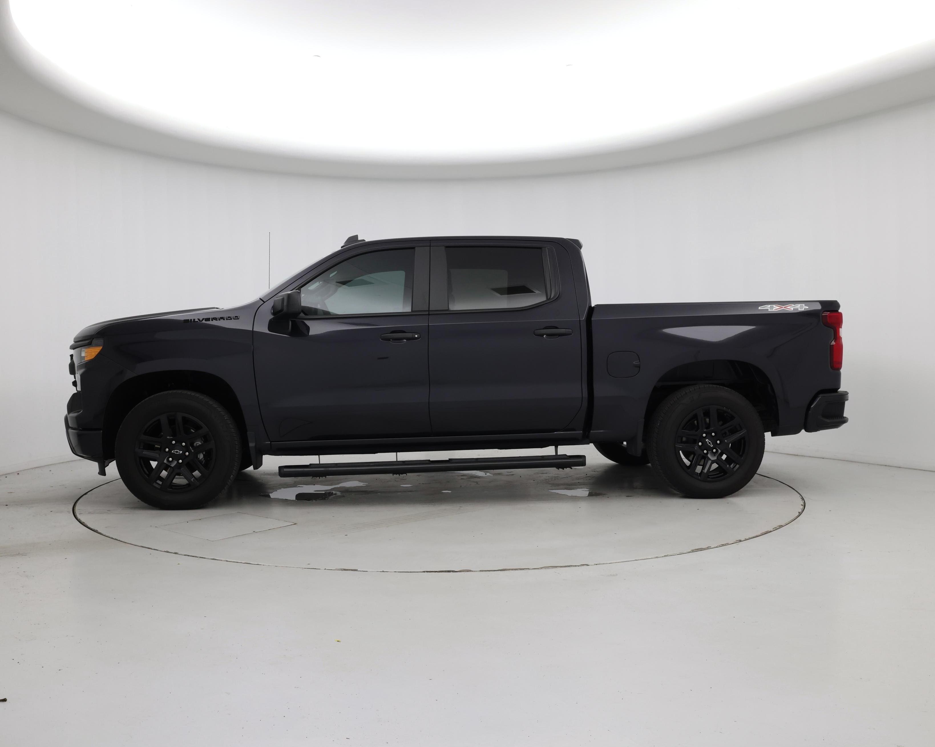 Thumbnail: 2023 Chevrolet Silverado 1500 - 3
