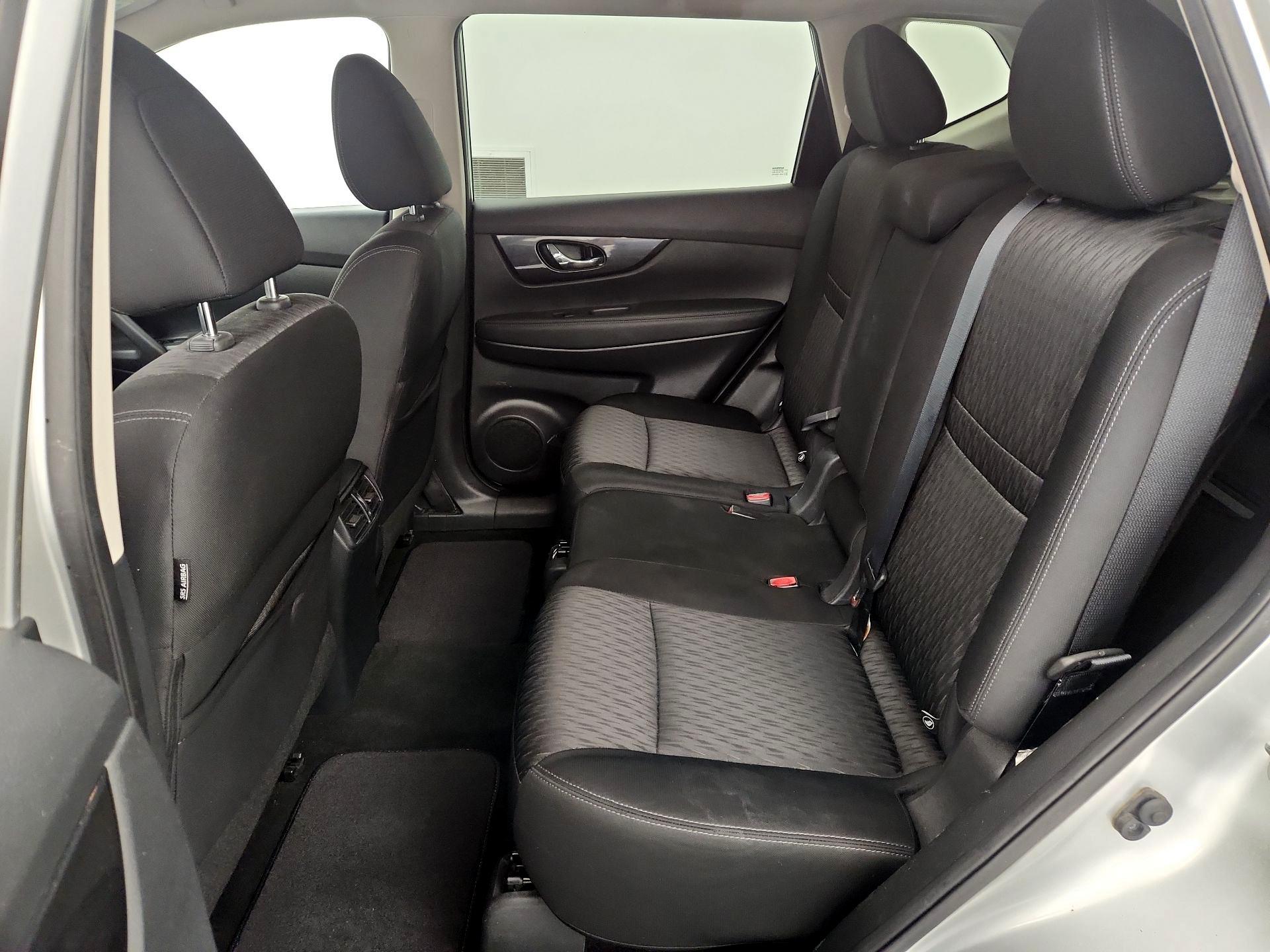 Thumbnail: 2018 Nissan Rogue - 19