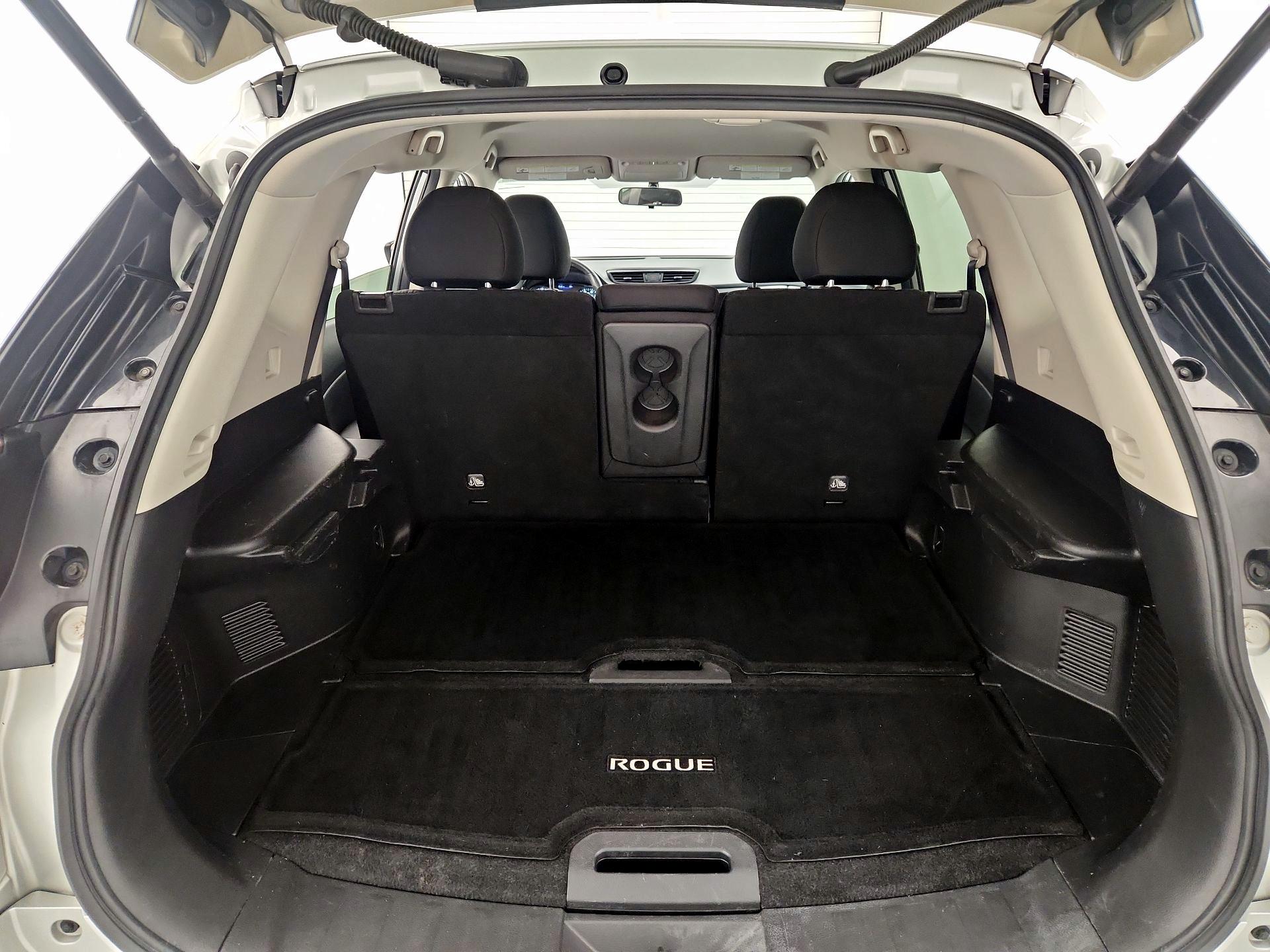 Thumbnail: 2018 Nissan Rogue - 20