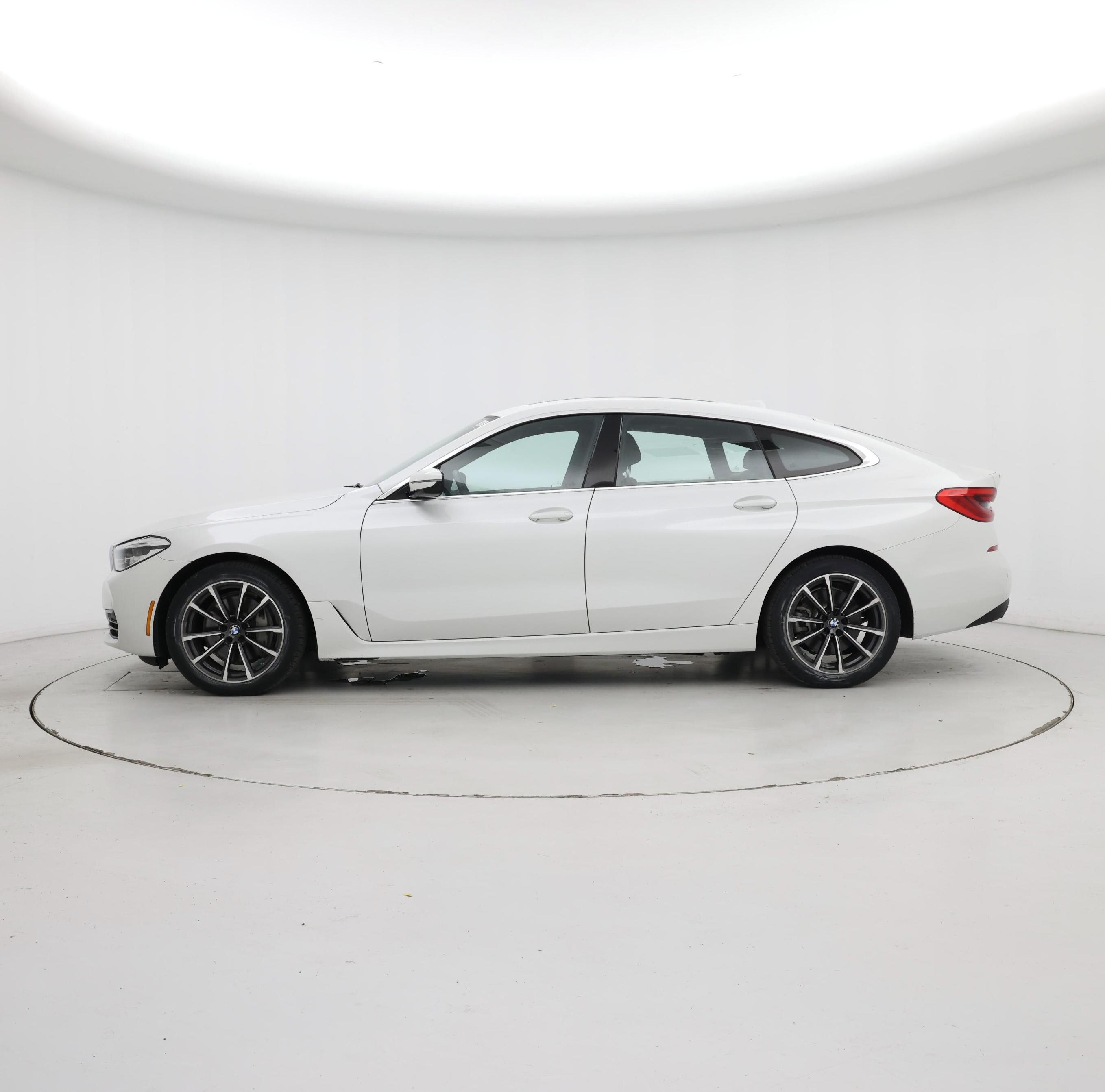 Thumbnail: 2019 BMW 6 Series - 3