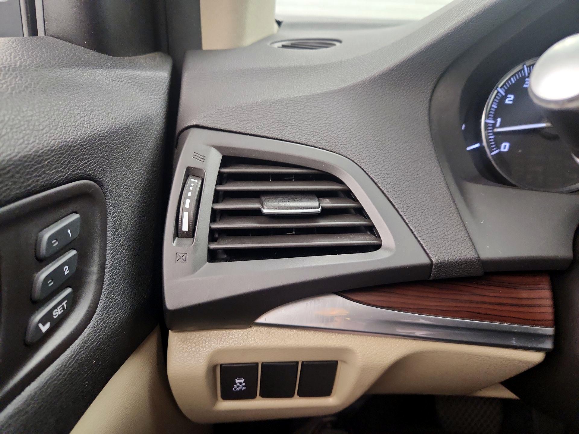 Thumbnail: 2016 Acura MDX - 13