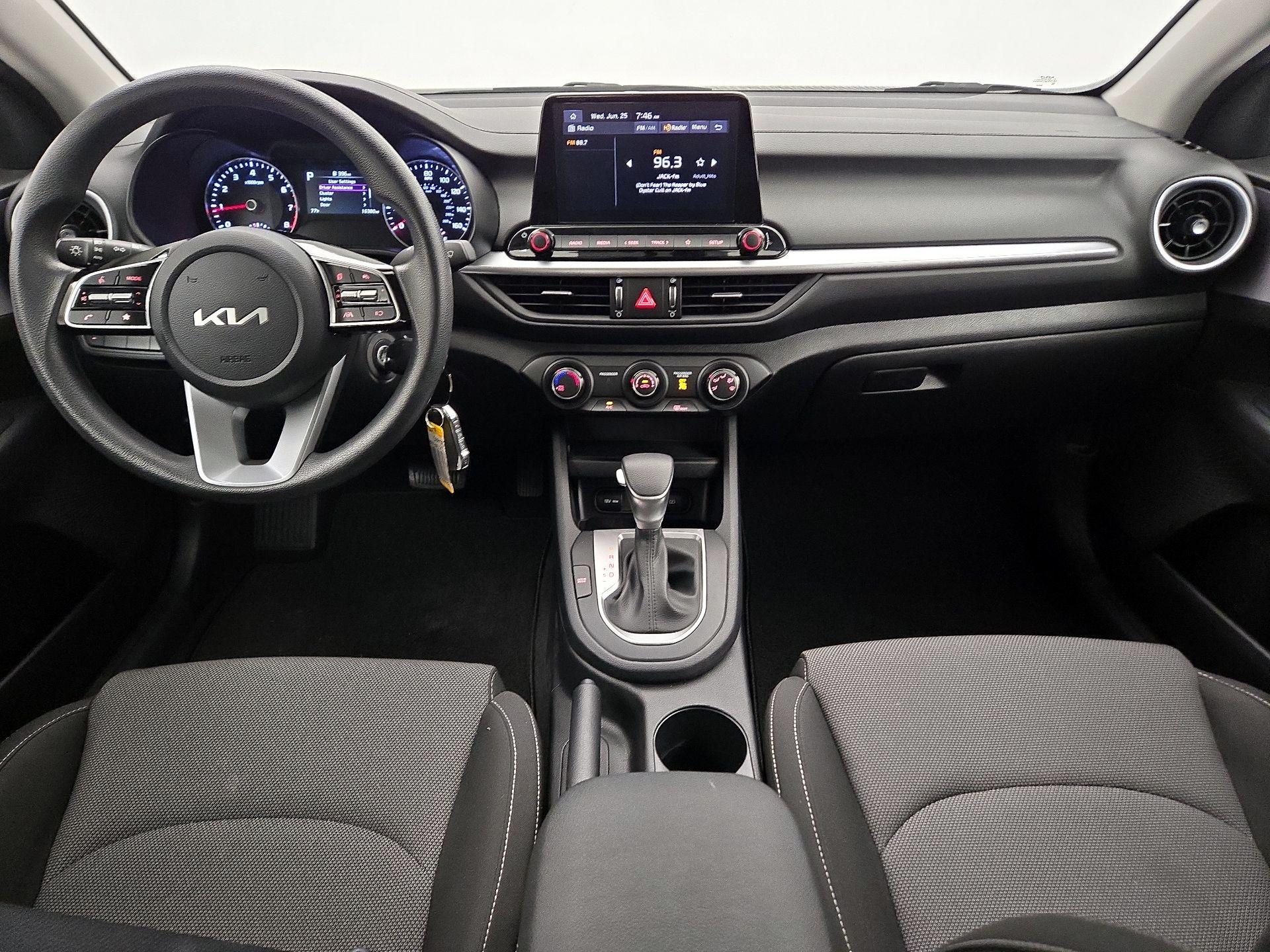 Thumbnail: 2024 Kia Forte - 9