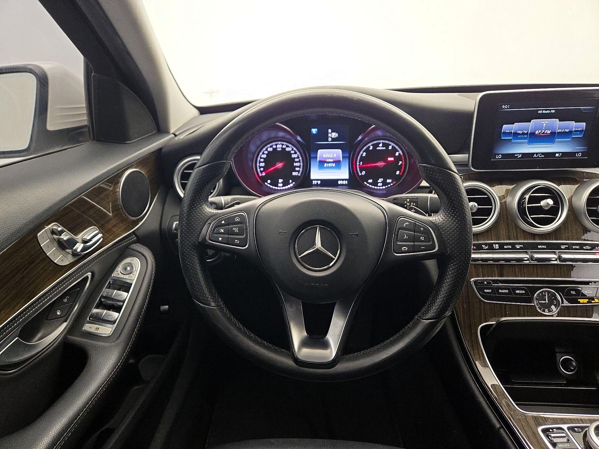 Thumbnail: 2015 Mercedes-Benz C-Class - 10