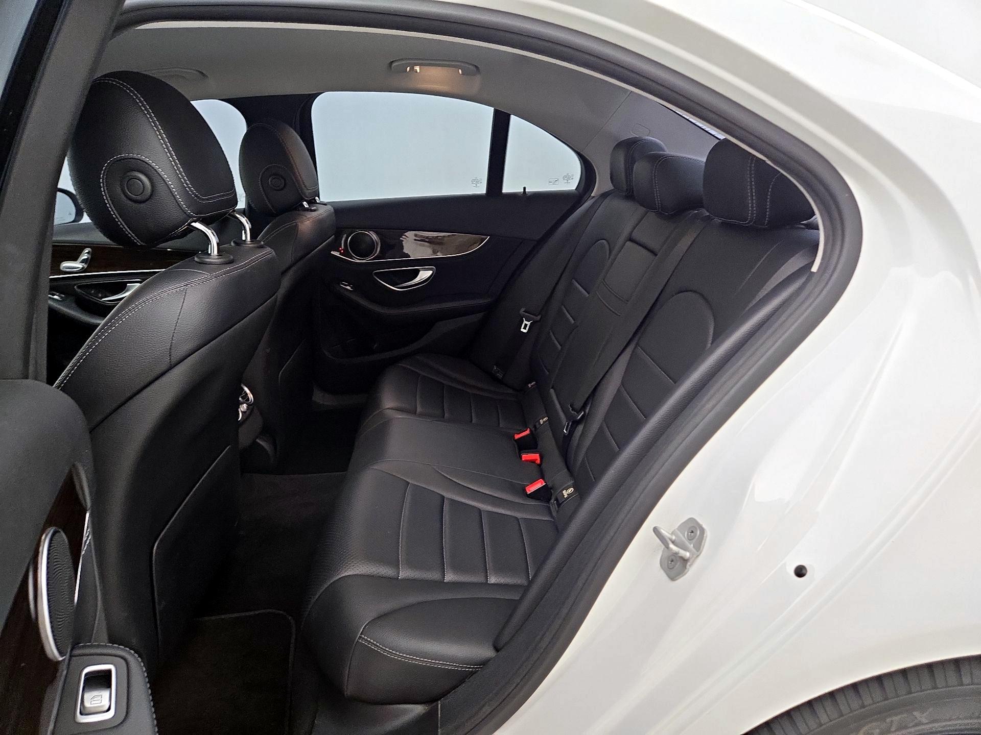 Thumbnail: 2015 Mercedes-Benz C-Class - 19