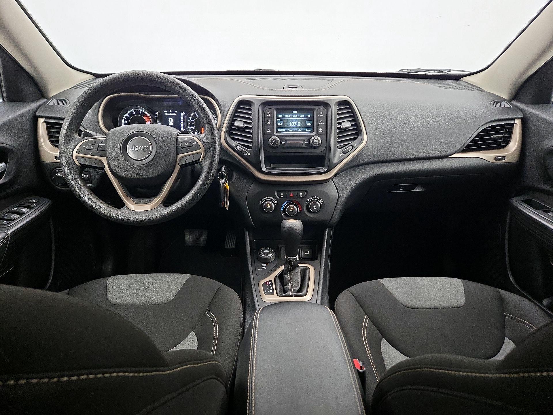 Thumbnail: 2016 Jeep Cherokee - 9