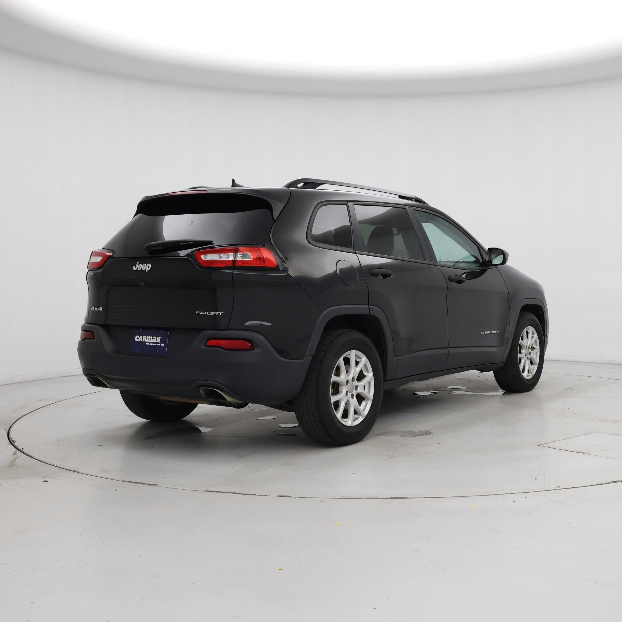 Thumbnail: 2016 Jeep Cherokee - 8