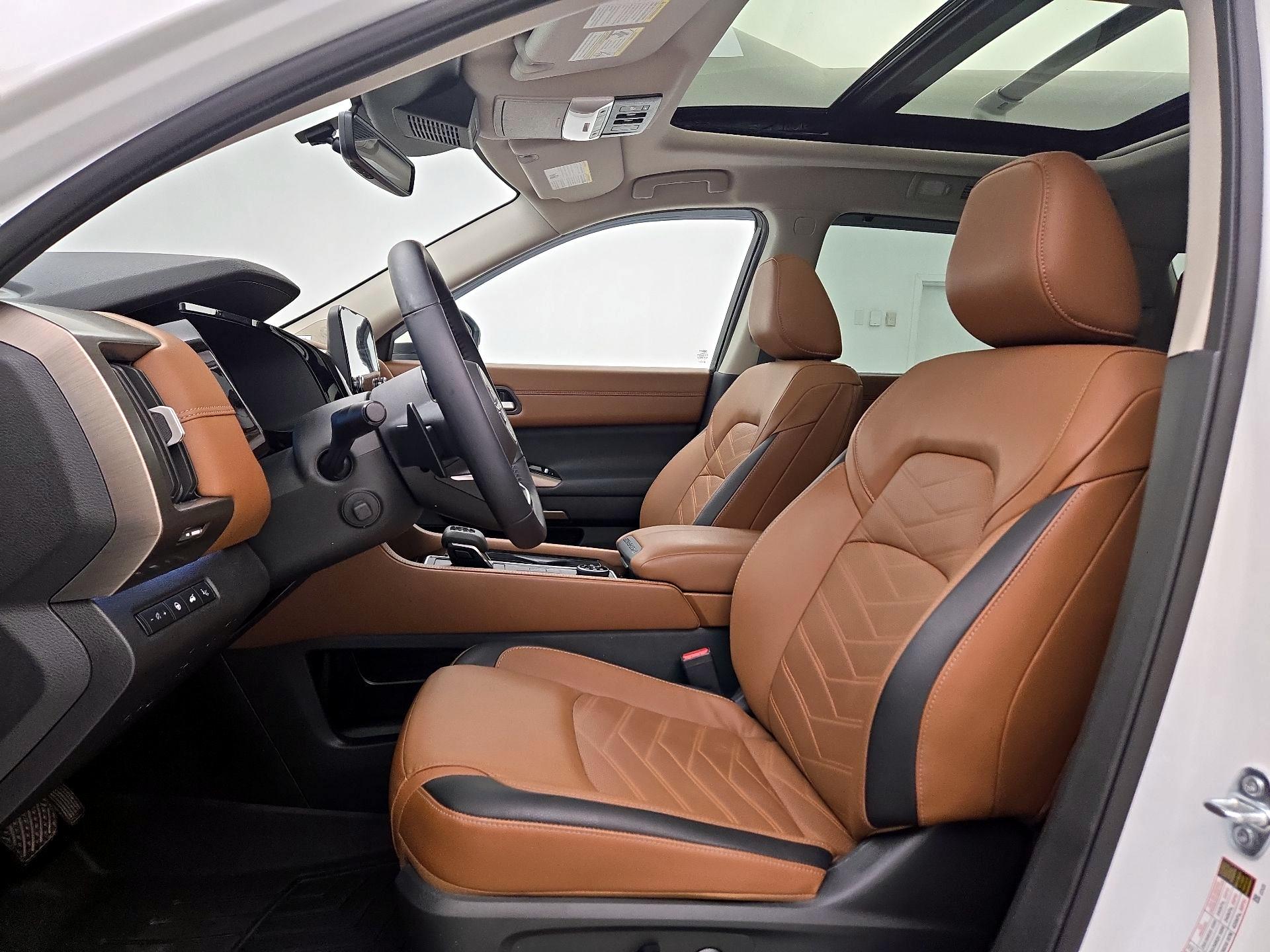 Thumbnail: 2024 Nissan Pathfinder - 11