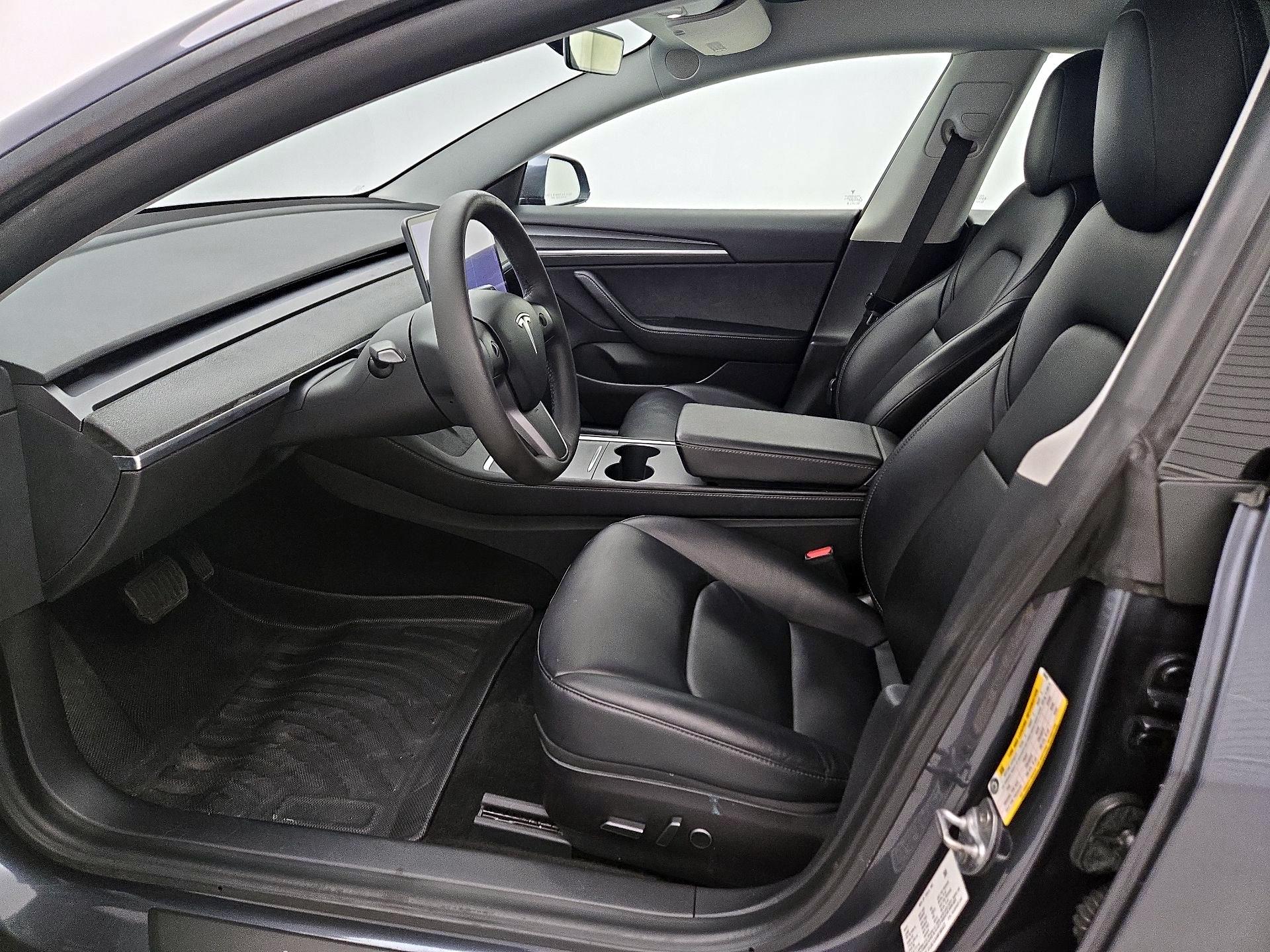 Thumbnail: 2021 Tesla Model 3 - 11