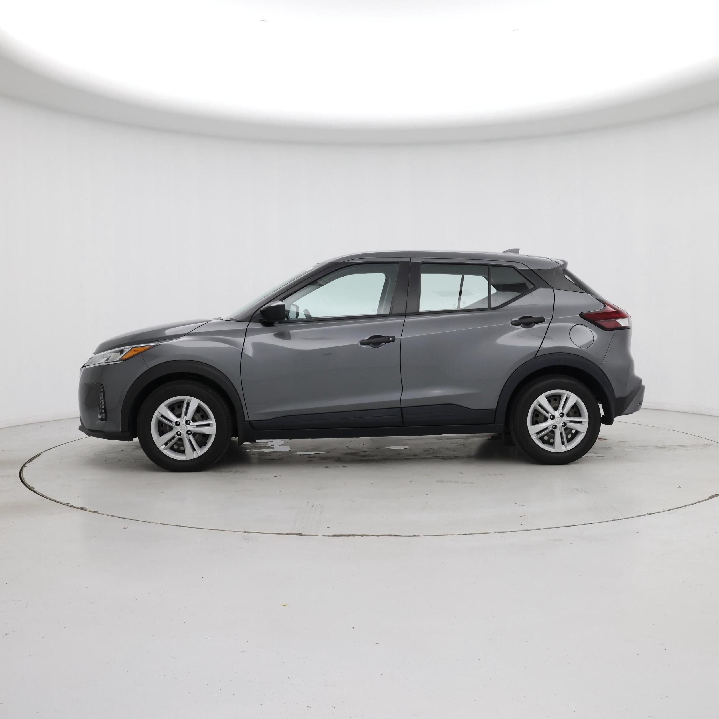 Thumbnail: 2021 Nissan Kicks - 3