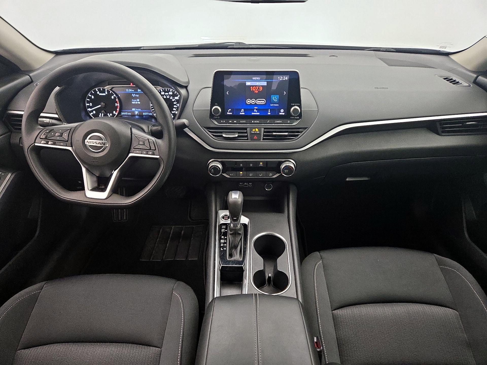 Thumbnail: 2022 Nissan Altima - 9