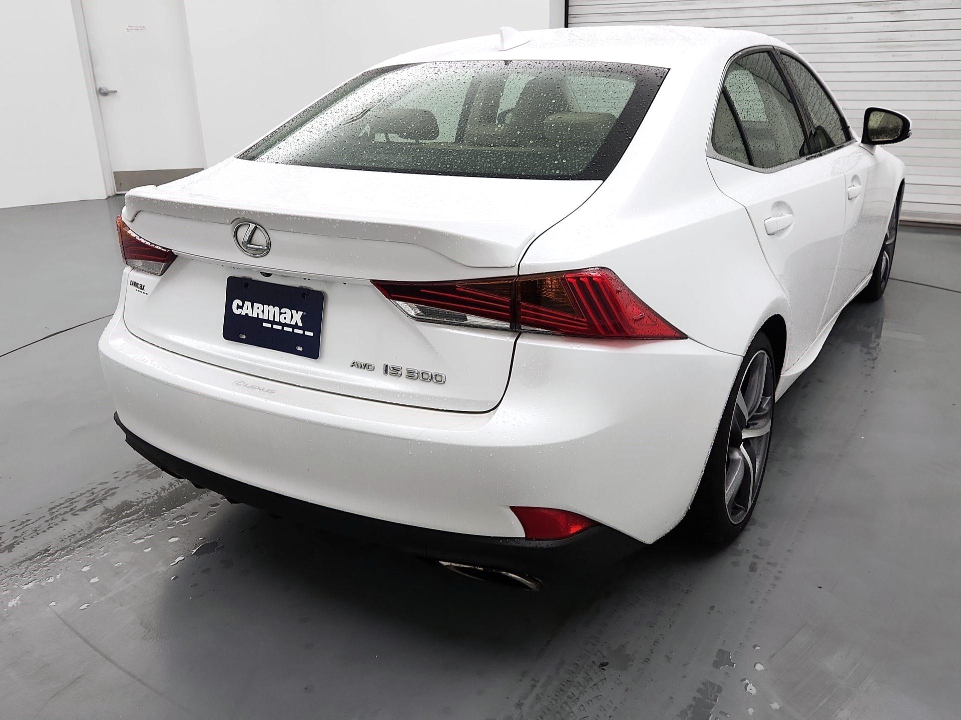 Thumbnail: 2017 Lexus IS - 5