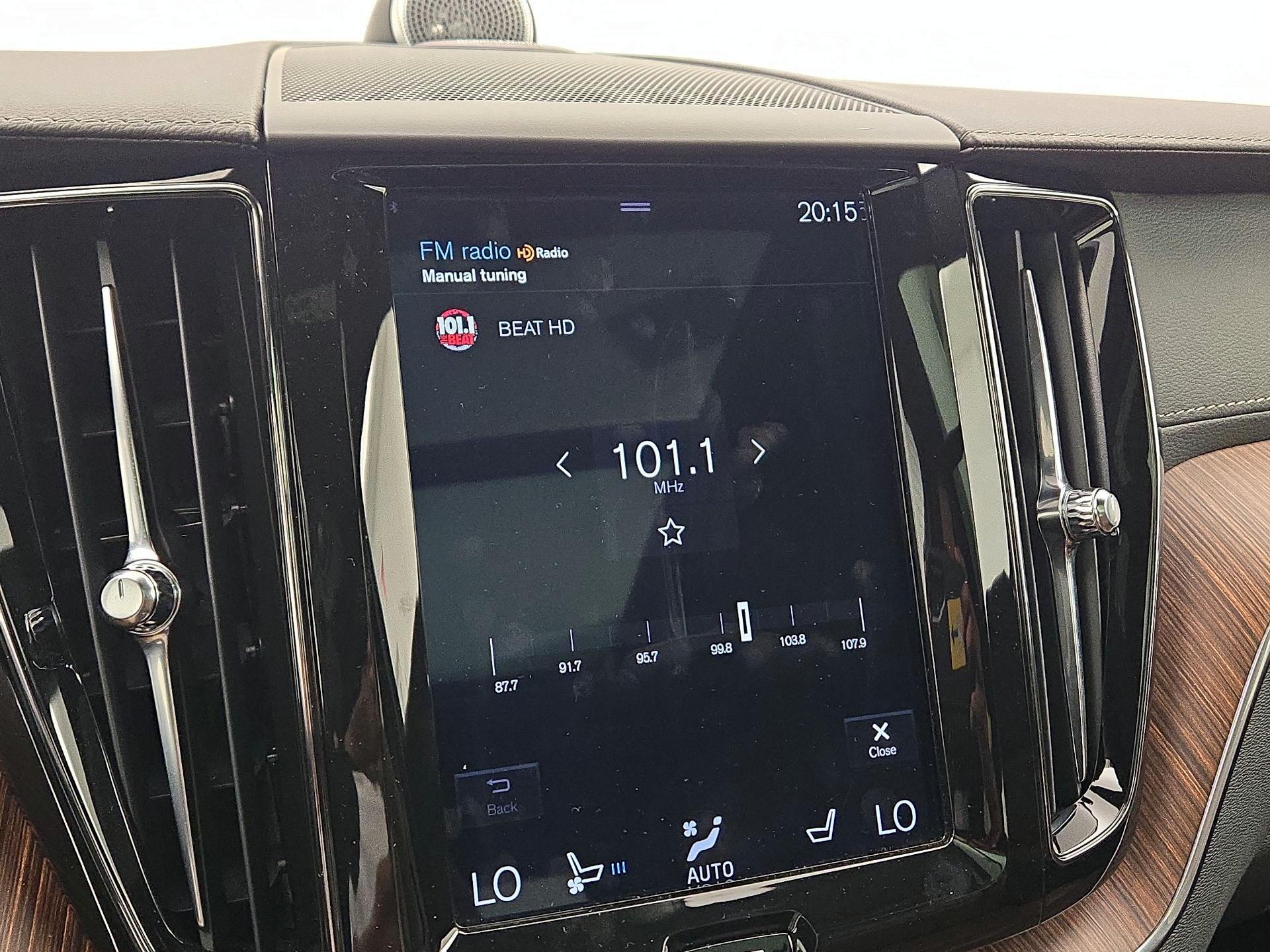 Thumbnail: 2020 Volvo XC60 - 15