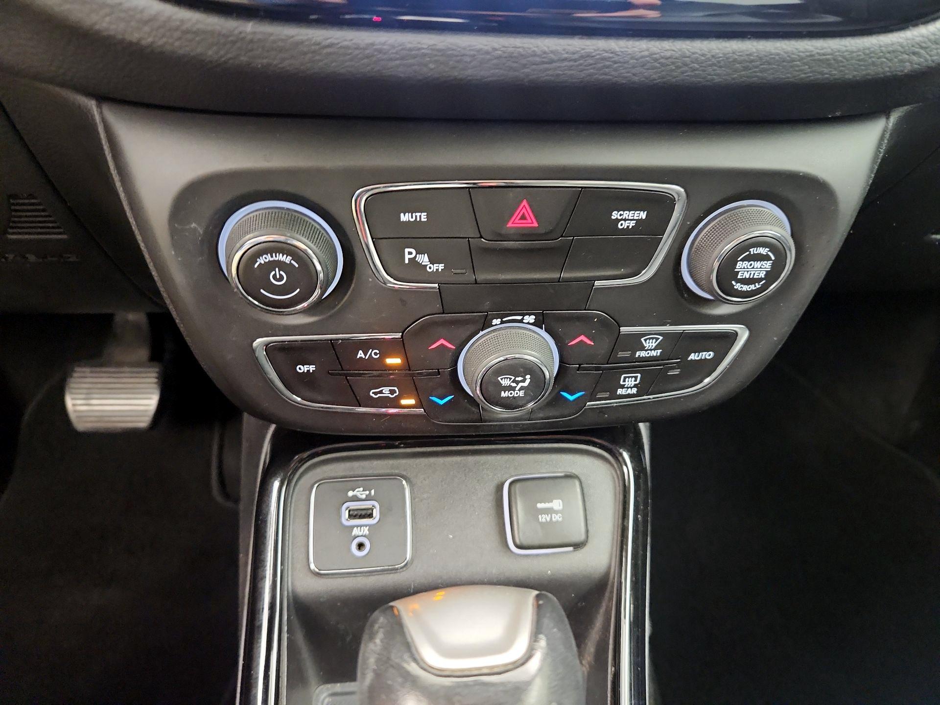 Thumbnail: 2019 Jeep Compass - 16
