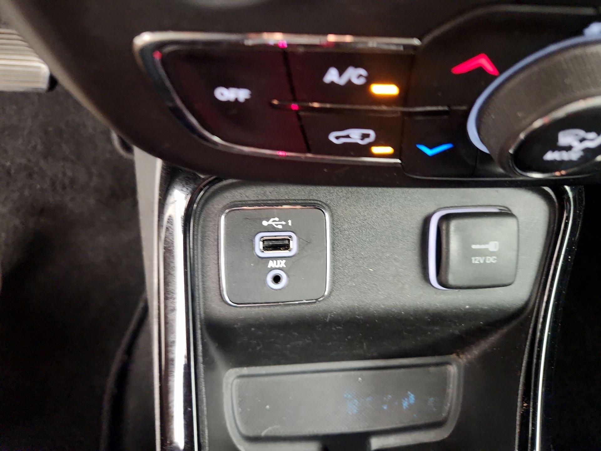 Thumbnail: 2019 Jeep Compass - 18