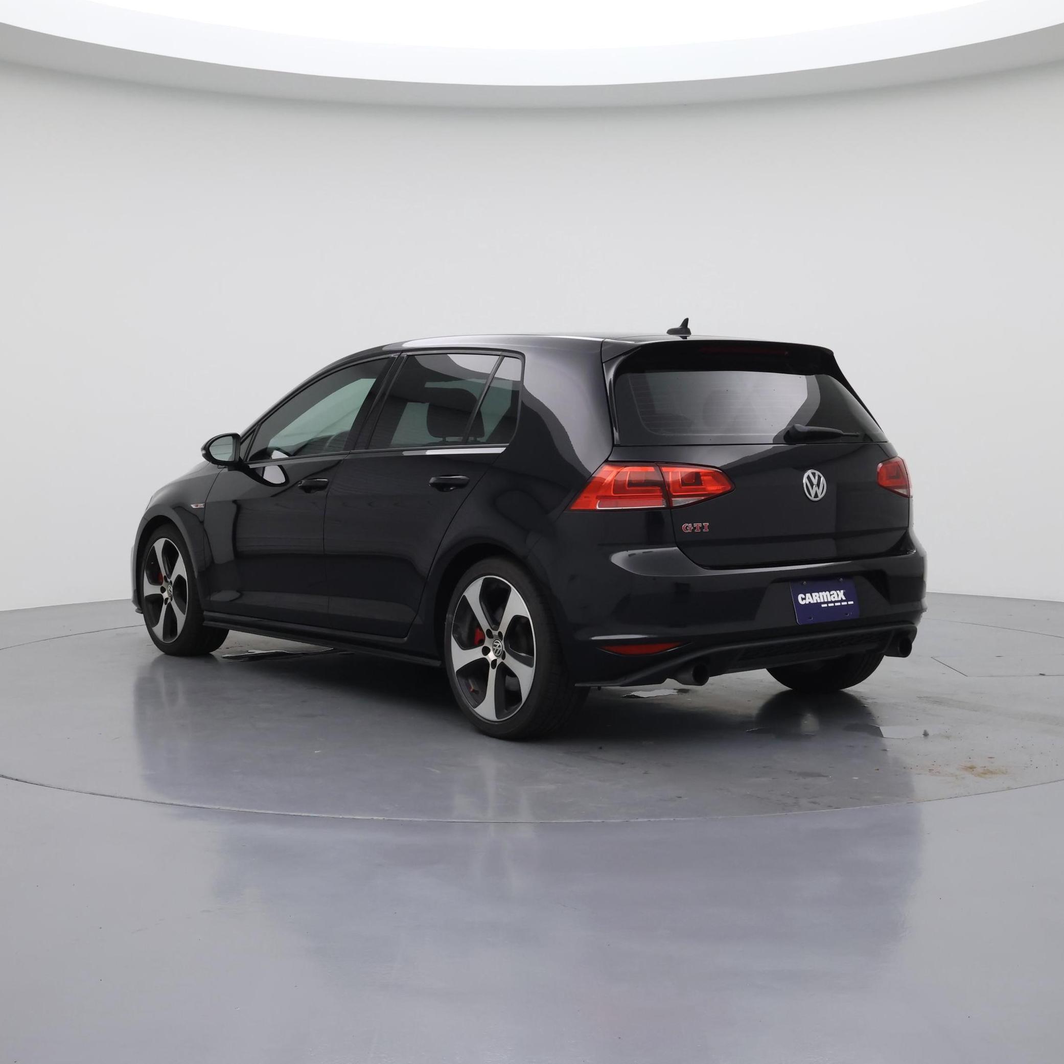 Thumbnail: 2017 Volkswagen Golf - 2