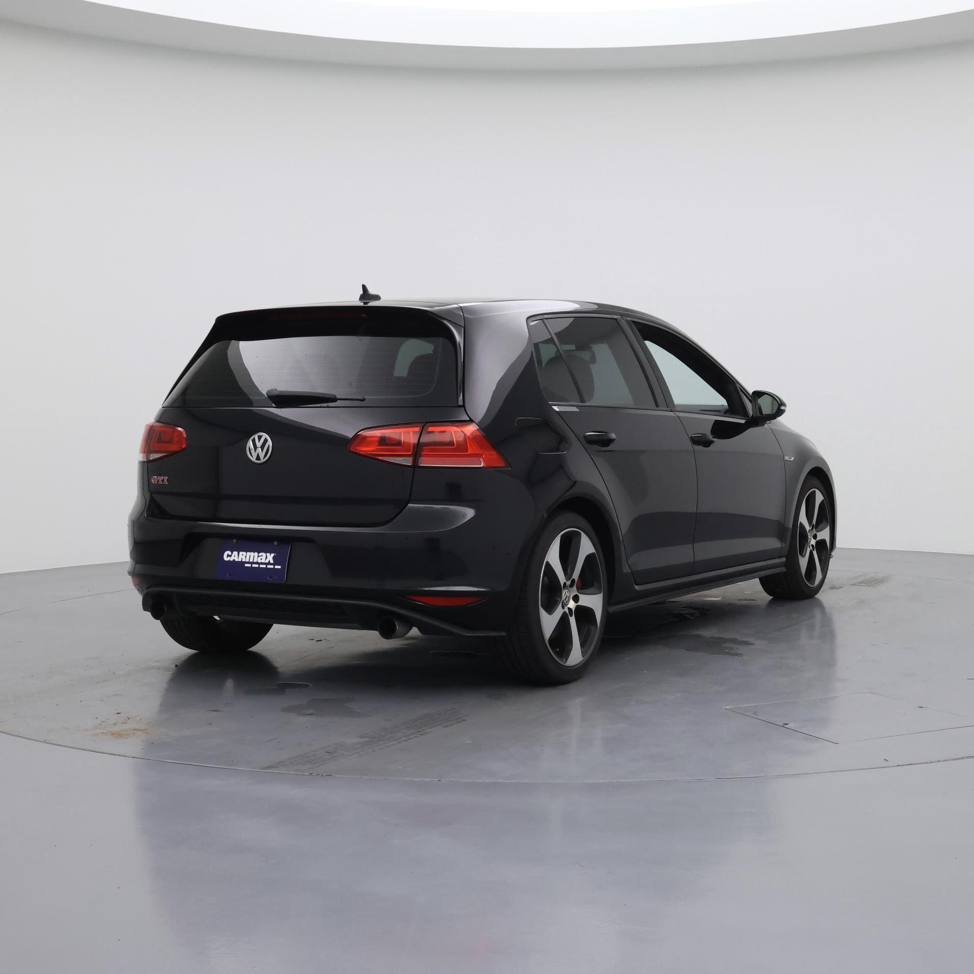 Thumbnail: 2017 Volkswagen Golf - 8