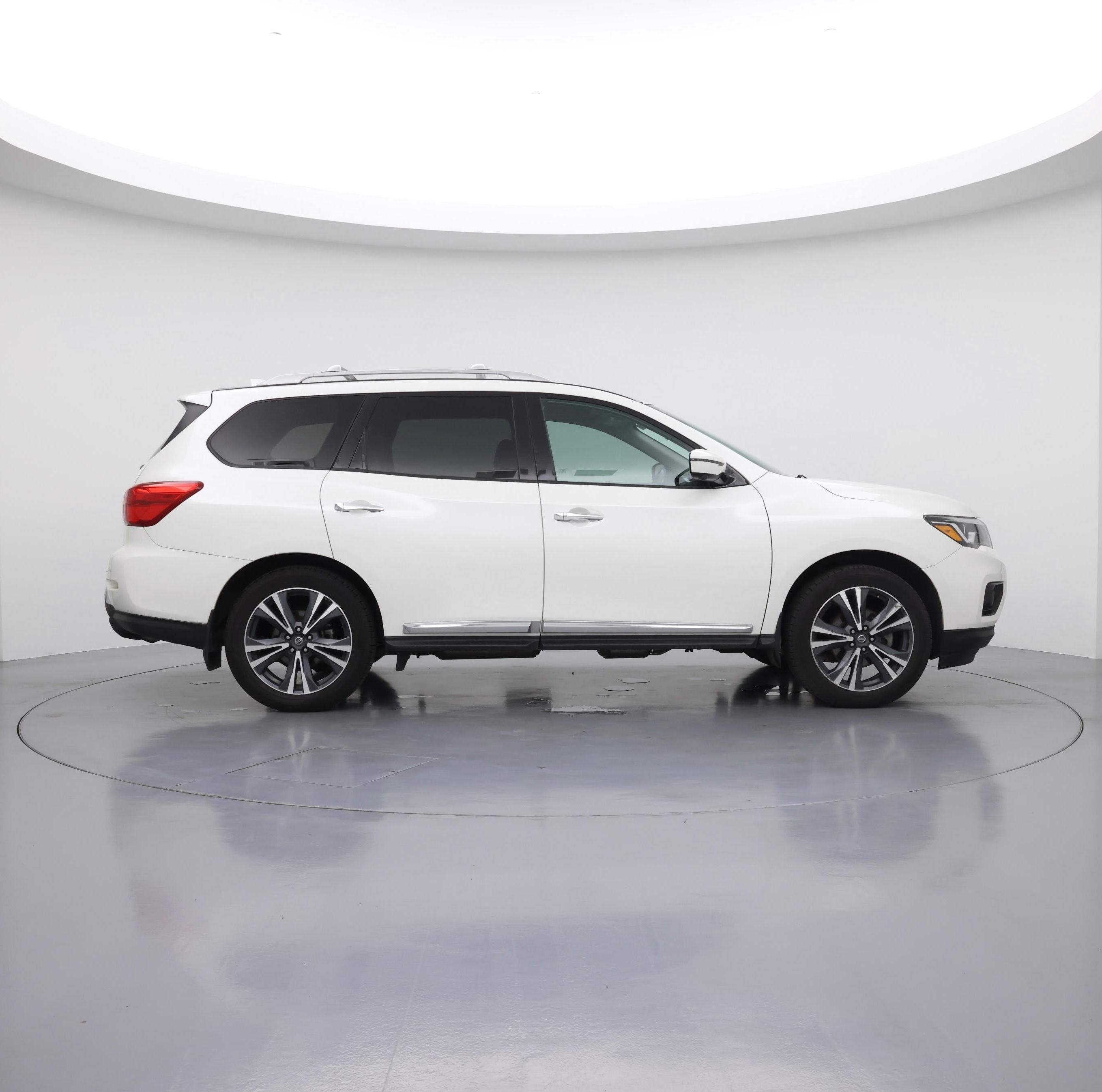 Thumbnail: 2020 Nissan Pathfinder - 7