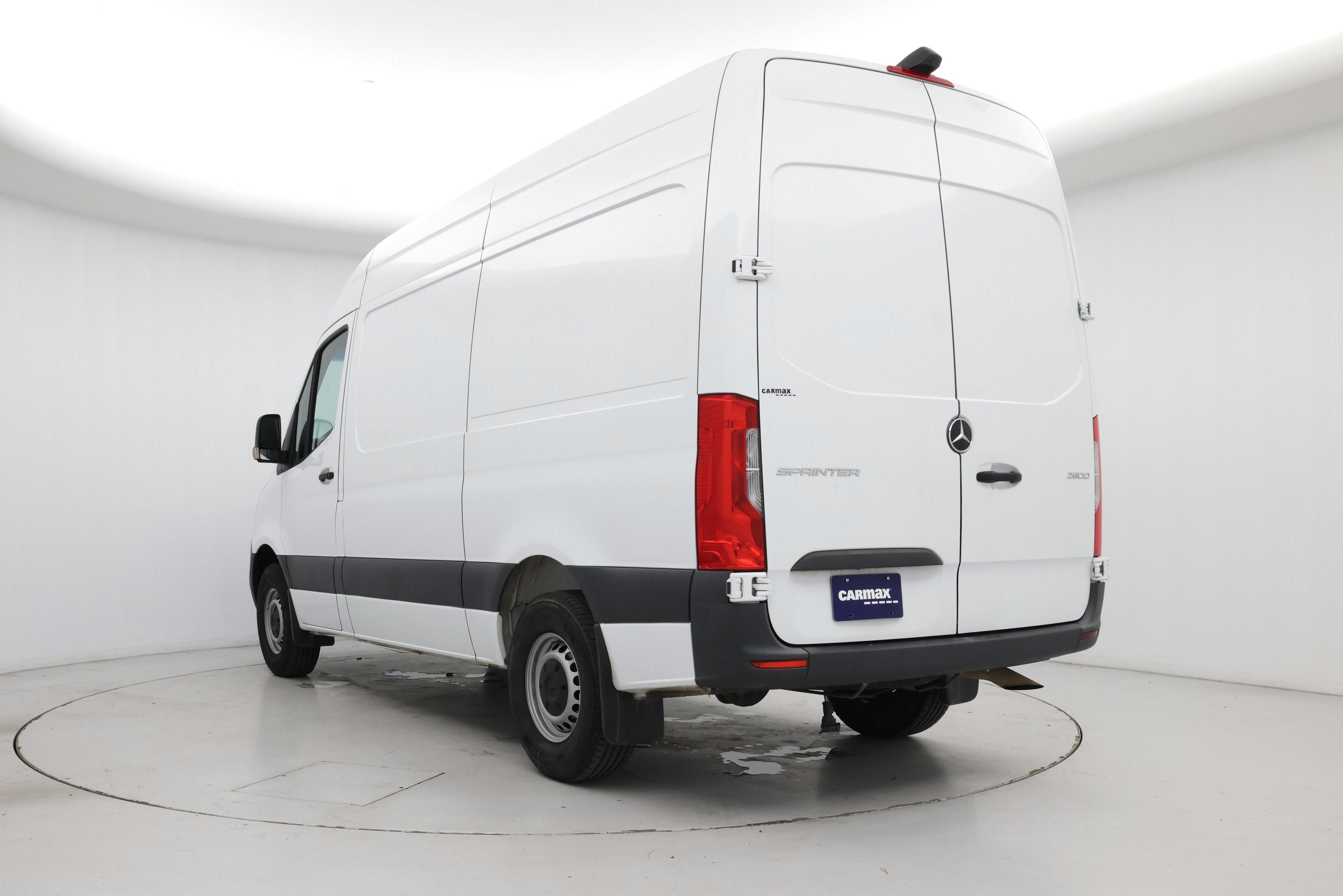 Thumbnail: 2023 Mercedes-Benz Sprinter - 2