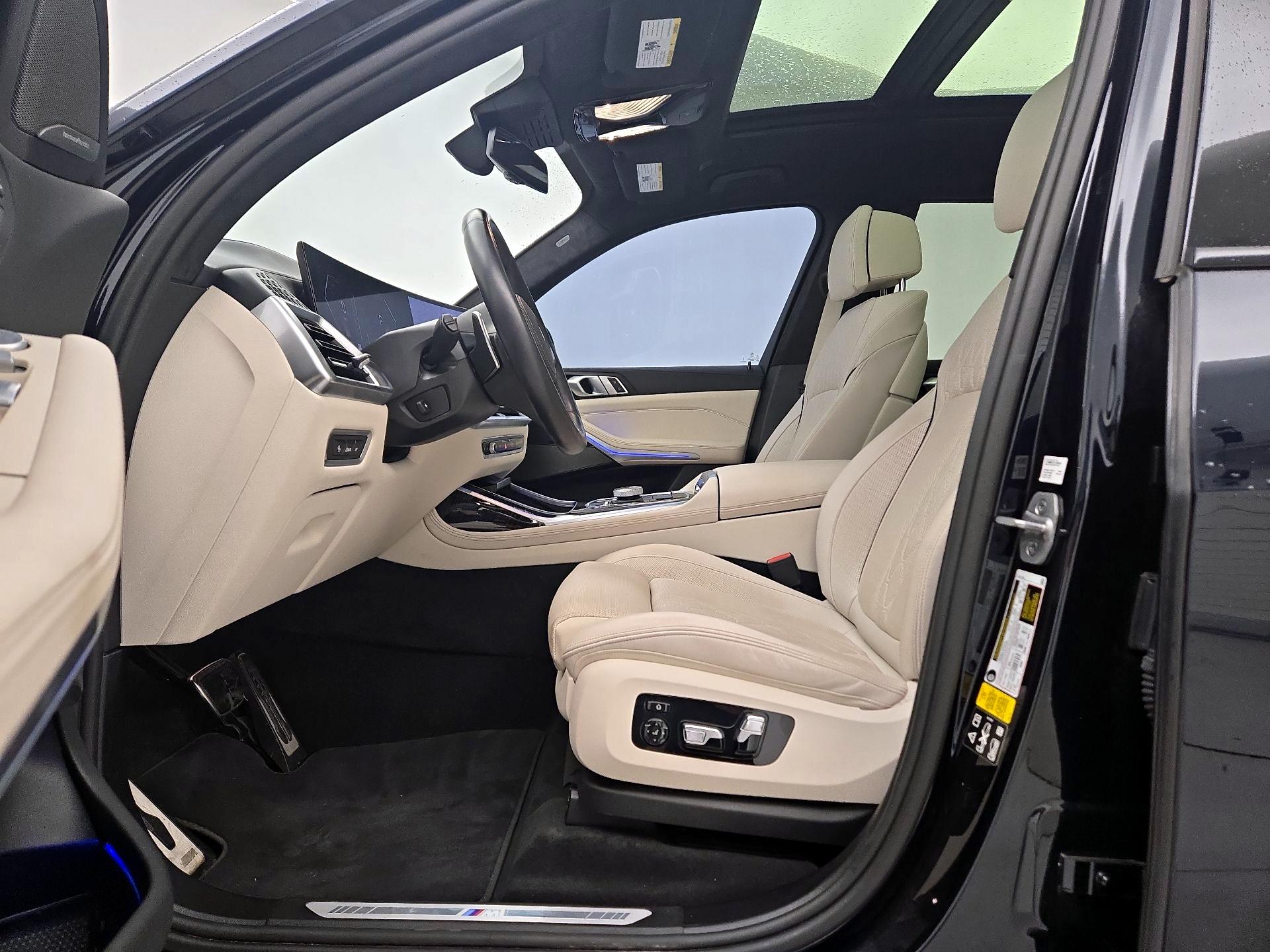 Thumbnail: 2024 BMW X7 - 11