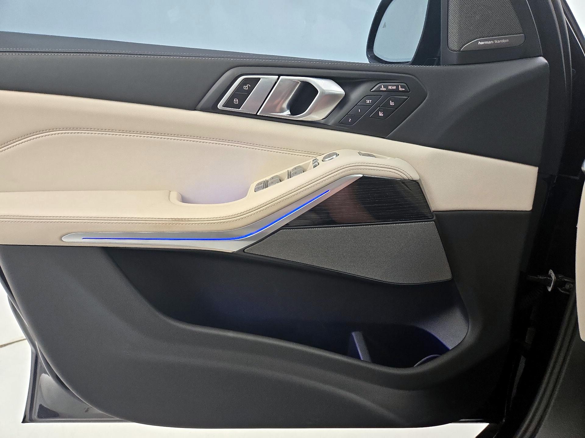 Thumbnail: 2024 BMW X7 - 12