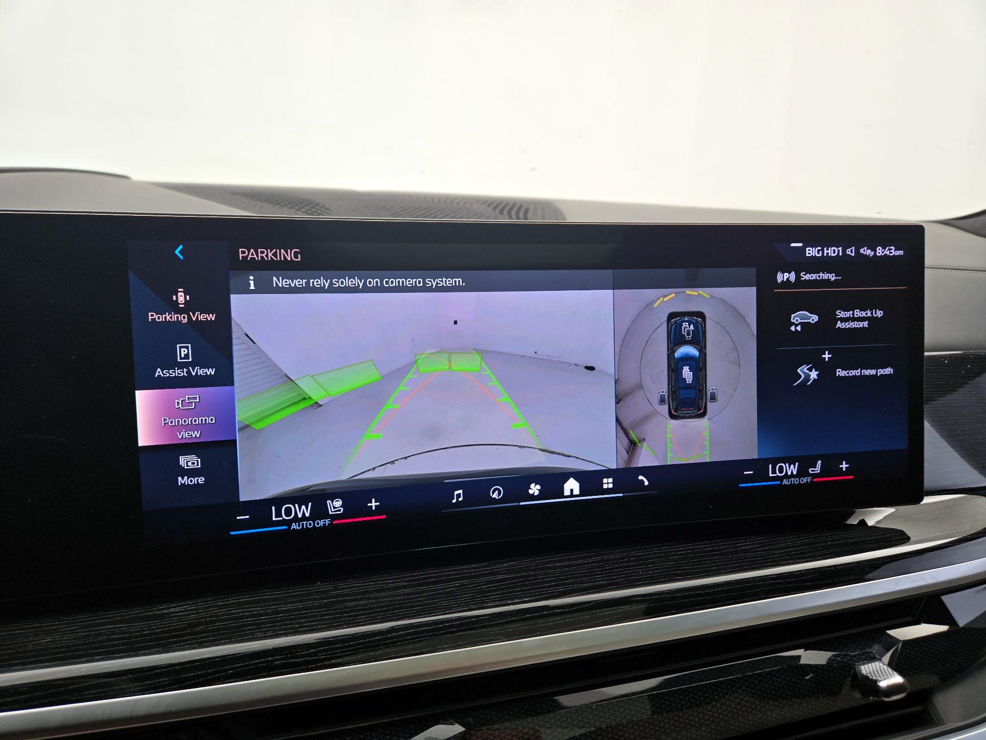 Thumbnail: 2024 BMW X7 - 15
