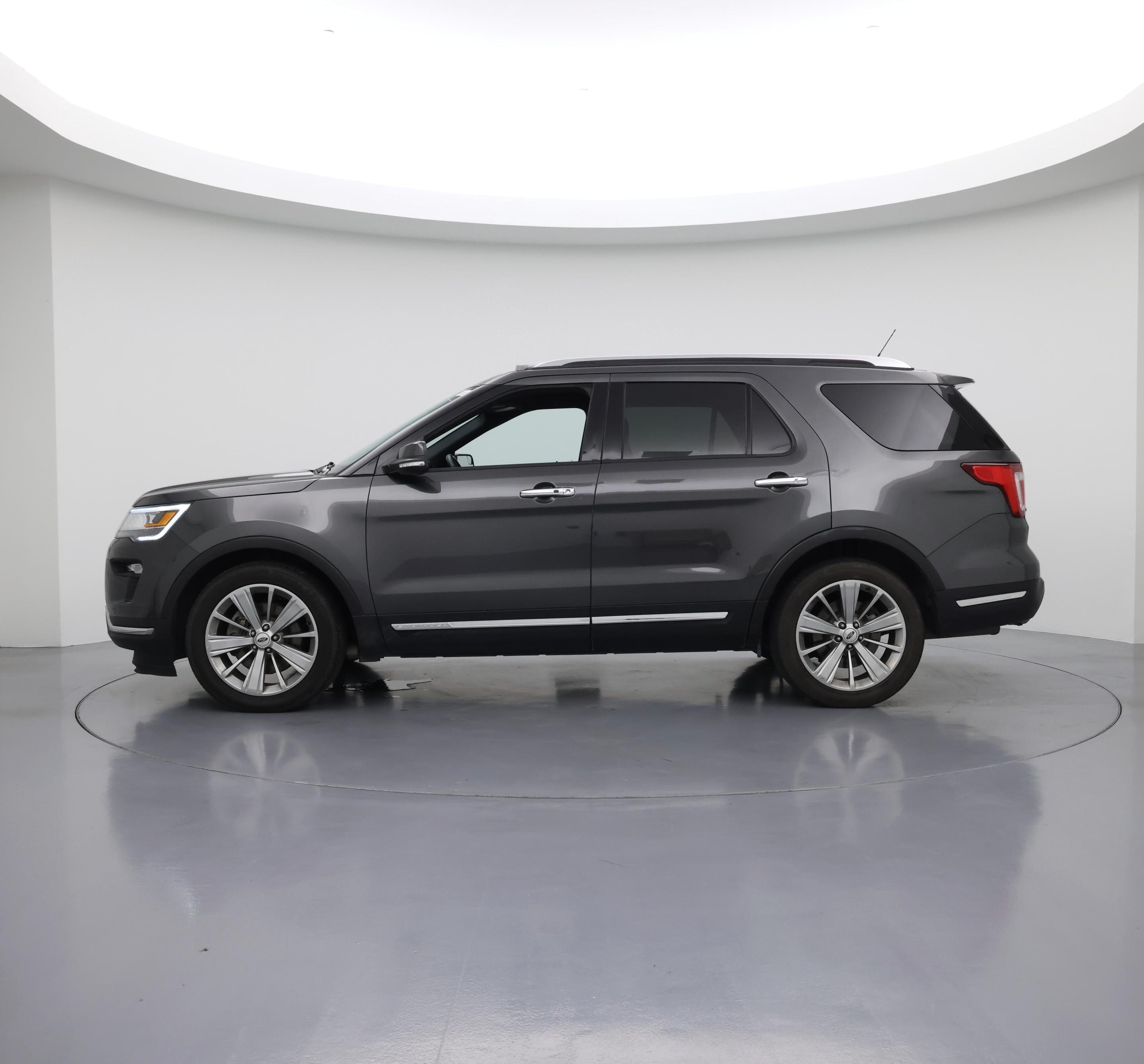 Thumbnail: 2018 Ford Explorer - 3