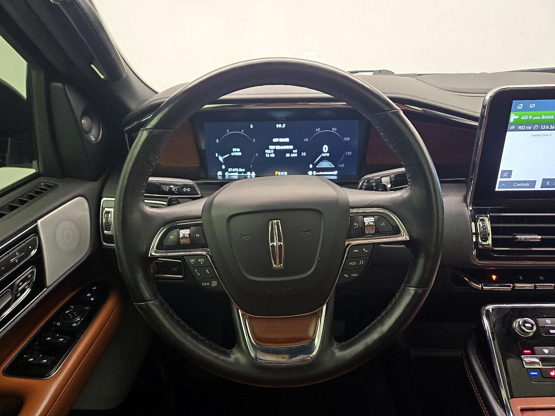Thumbnail: 2020 Lincoln Navigator - 10