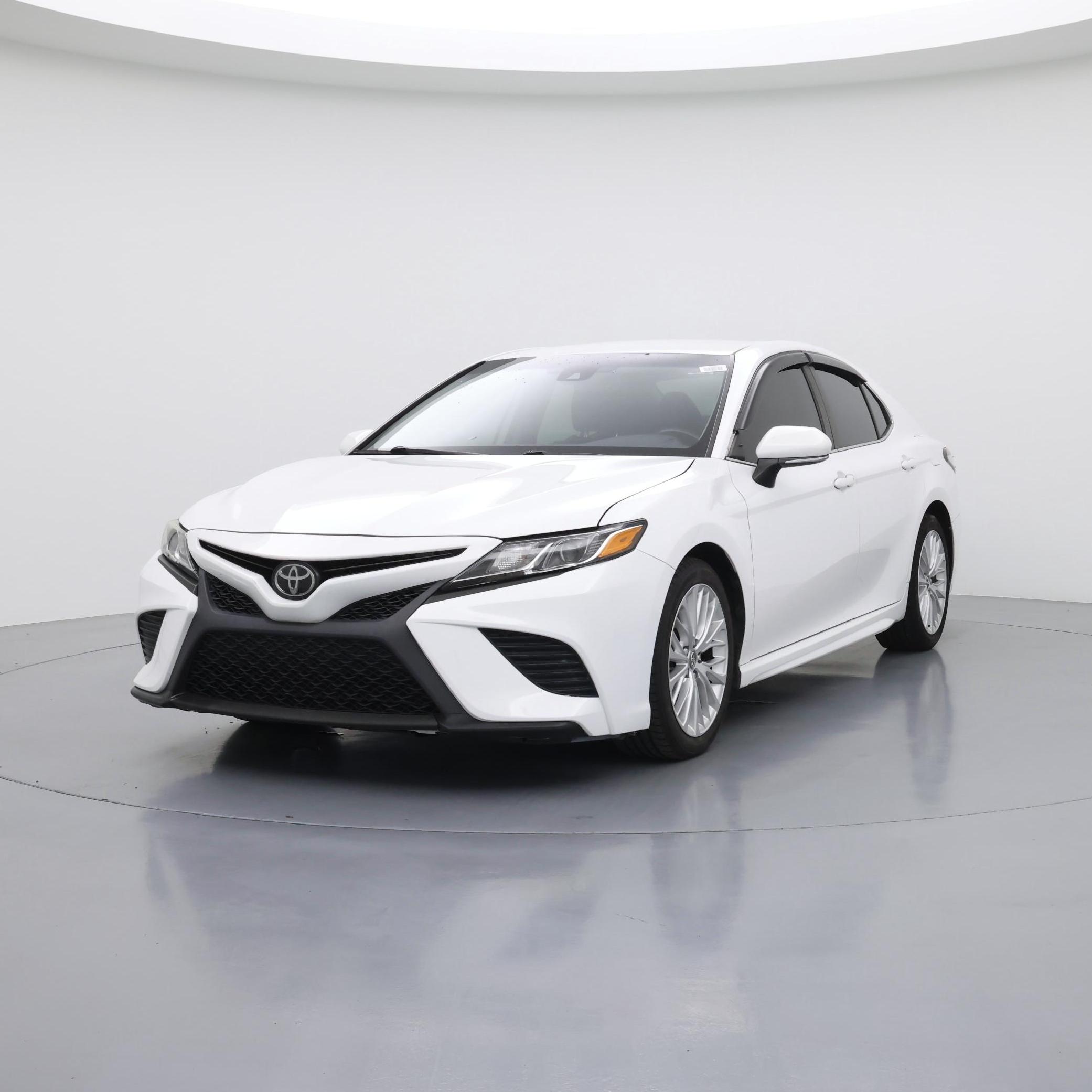 Thumbnail: 2019 Toyota Camry - 4