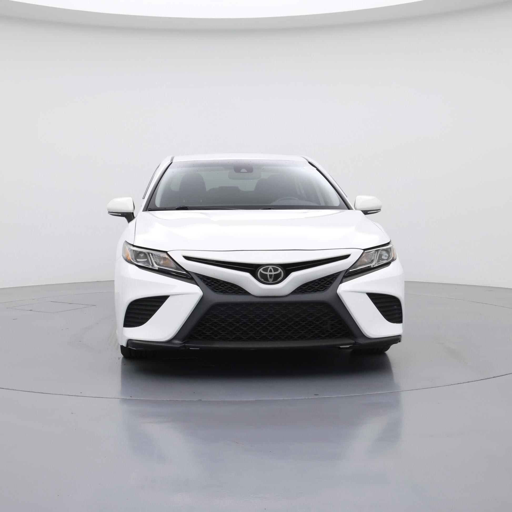 Thumbnail: 2019 Toyota Camry - 5