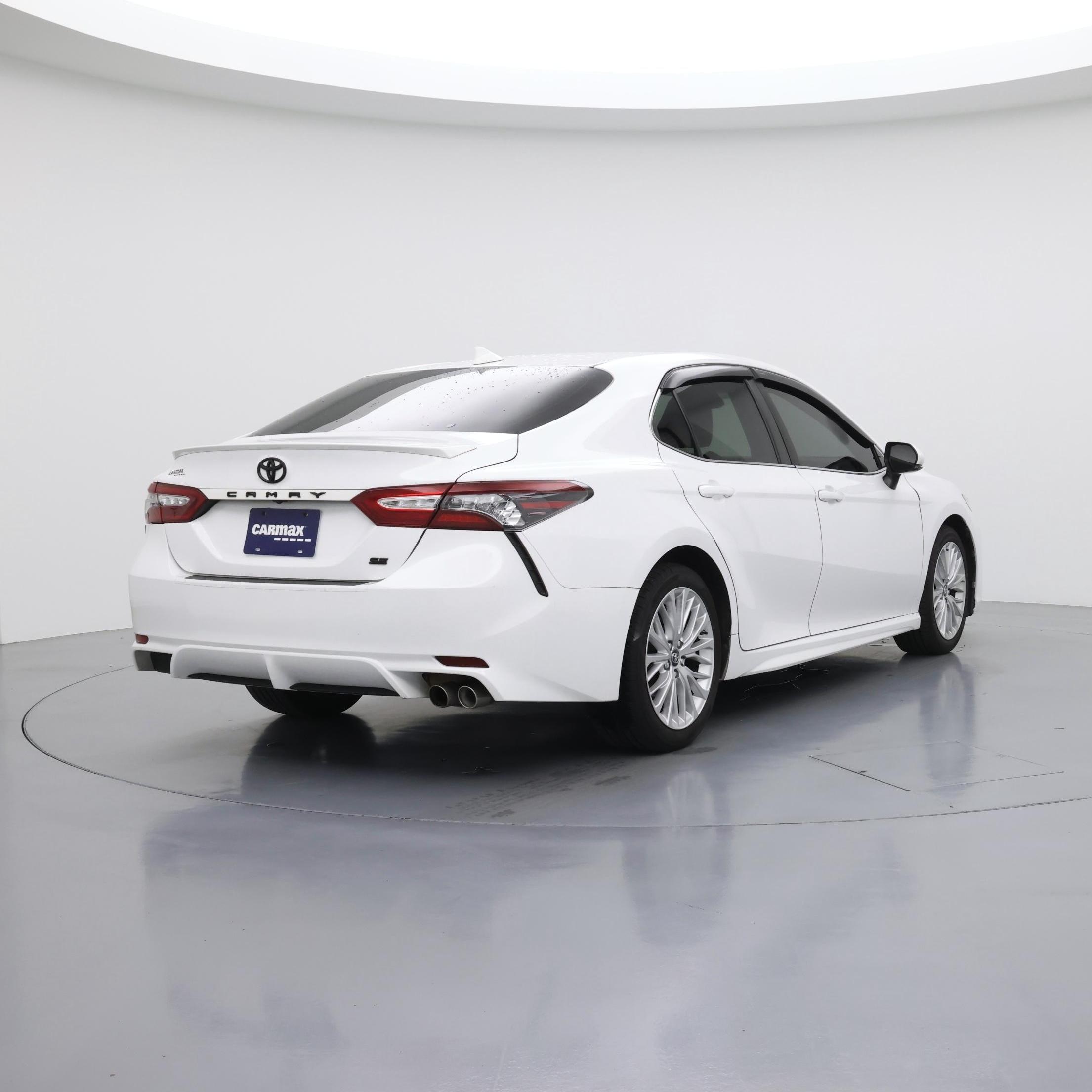 Thumbnail: 2019 Toyota Camry - 8