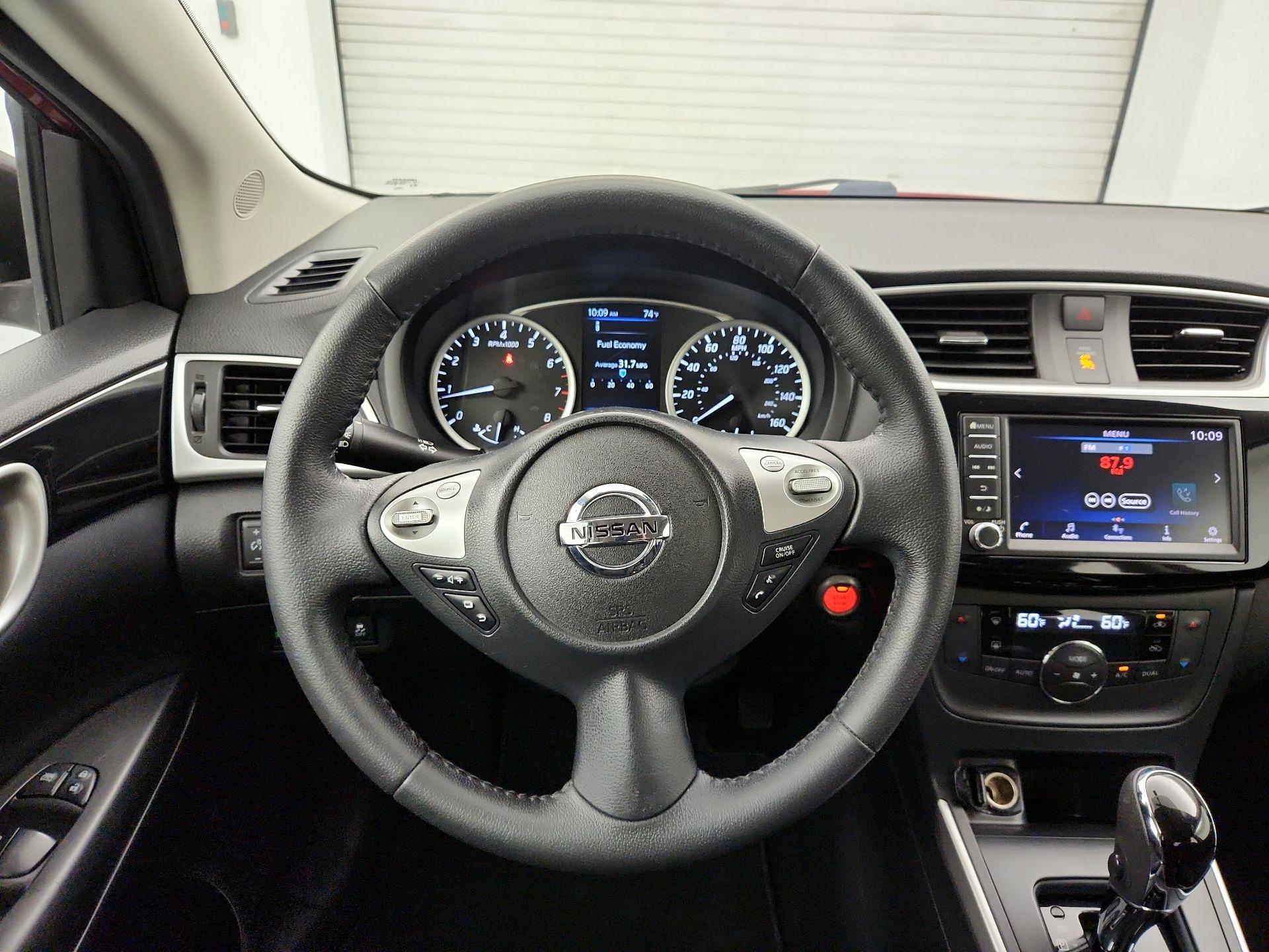Thumbnail: 2019 Nissan Sentra - 10