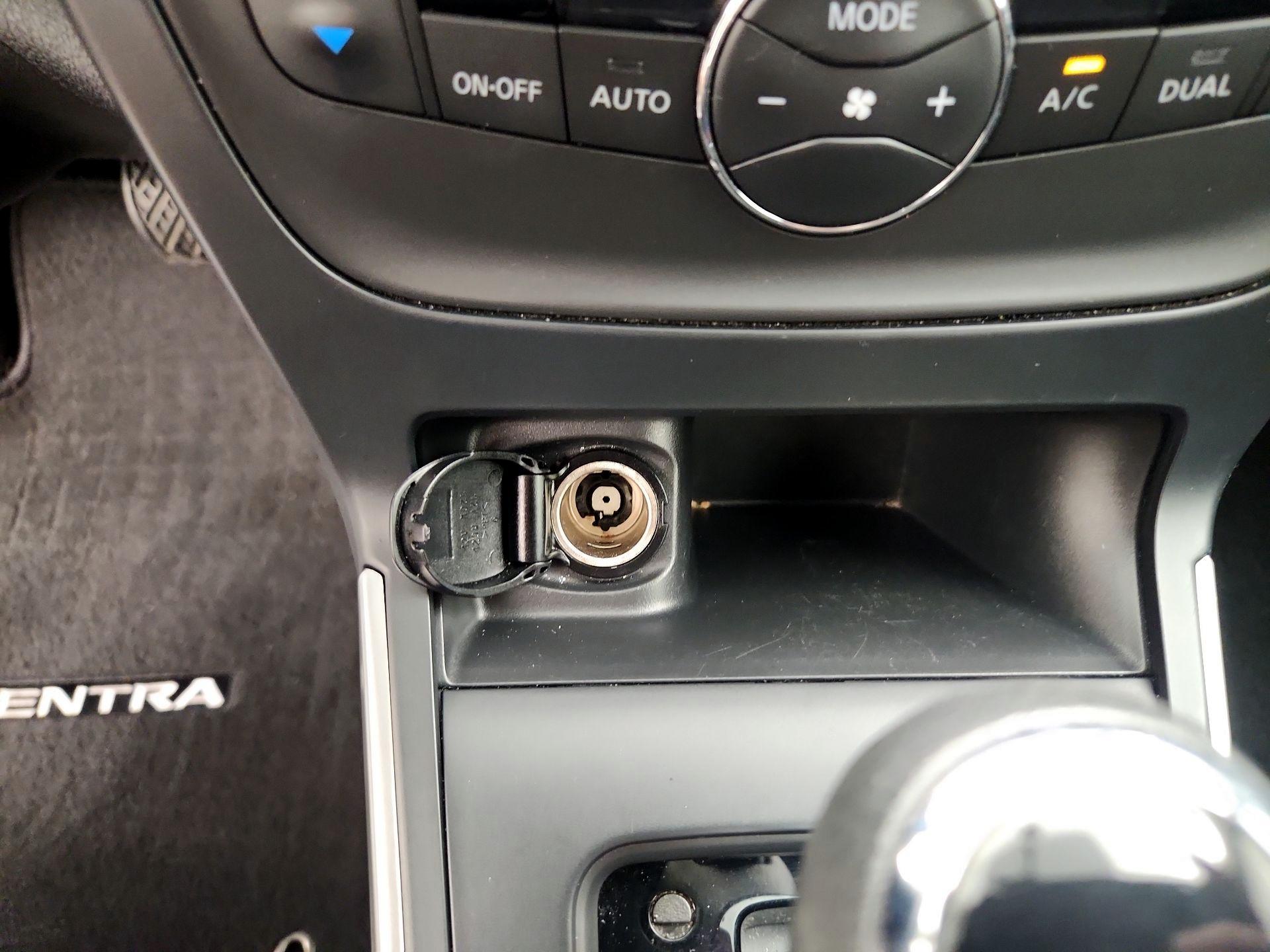 Thumbnail: 2019 Nissan Sentra - 18