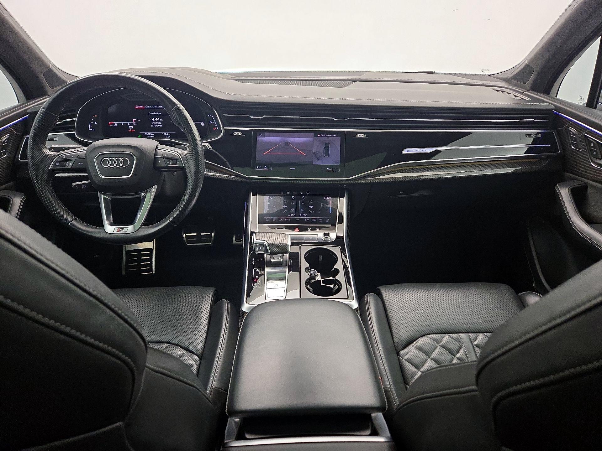 Thumbnail: 2021 Audi SQ7 - 9