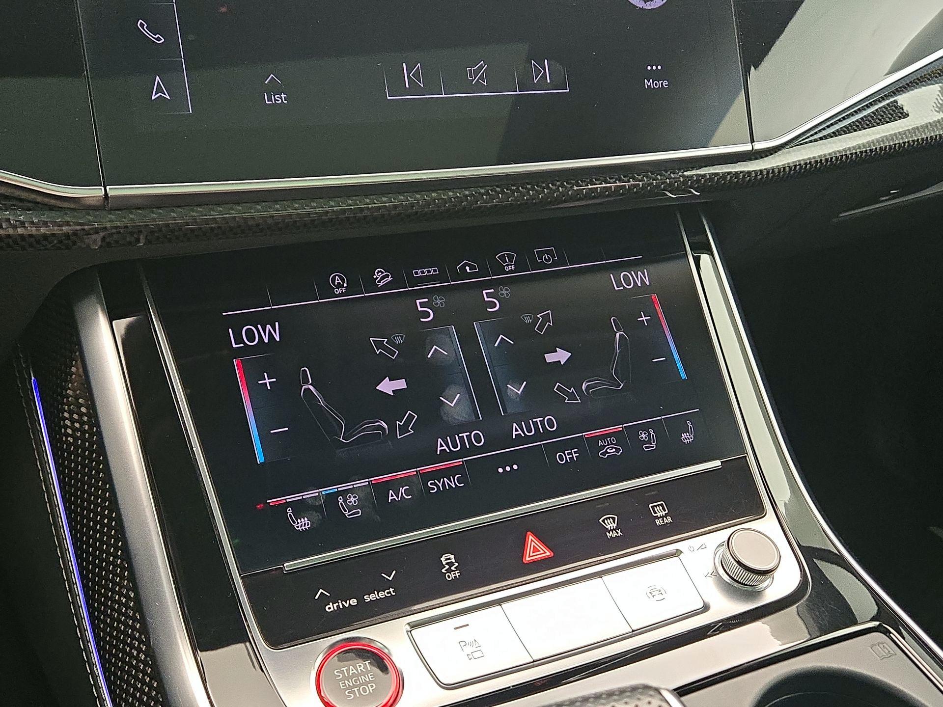 Thumbnail: 2021 Audi SQ7 - 16