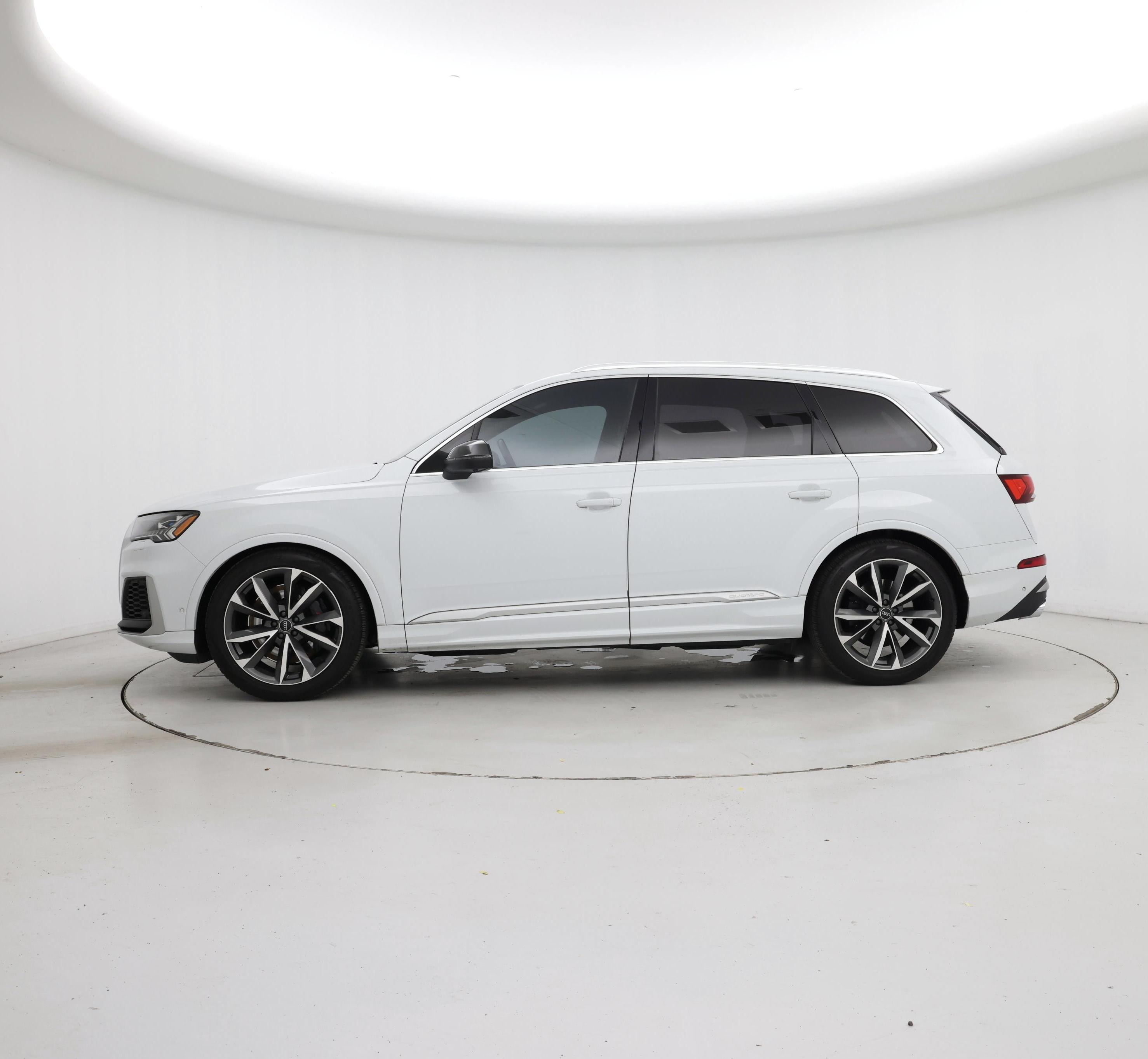 Thumbnail: 2021 Audi SQ7 - 3