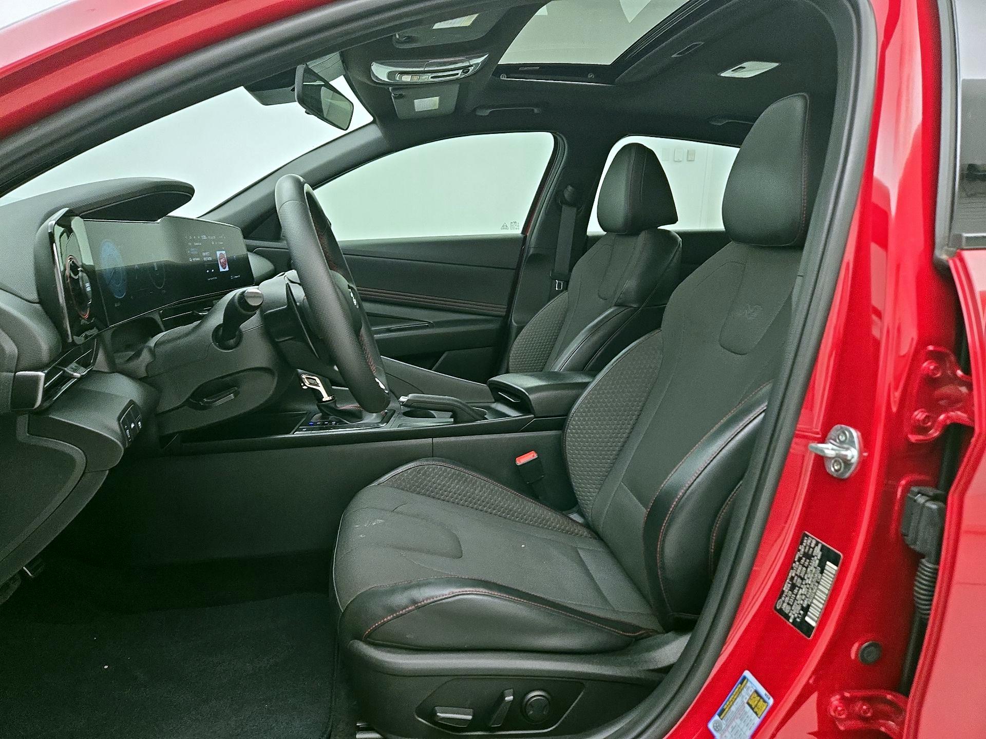 Thumbnail: 2023 Hyundai Elantra - 11