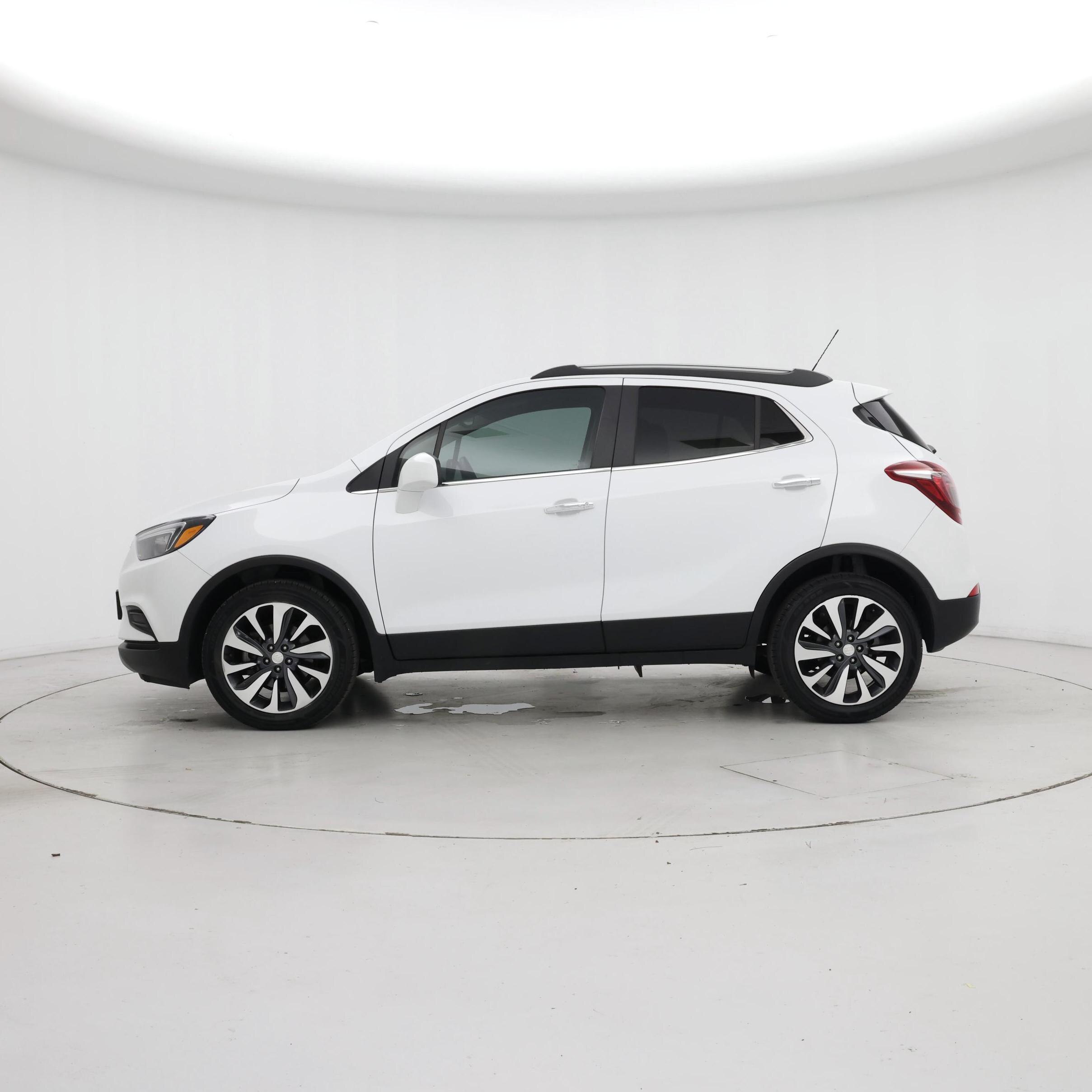 Thumbnail: 2021 Buick Encore - 3