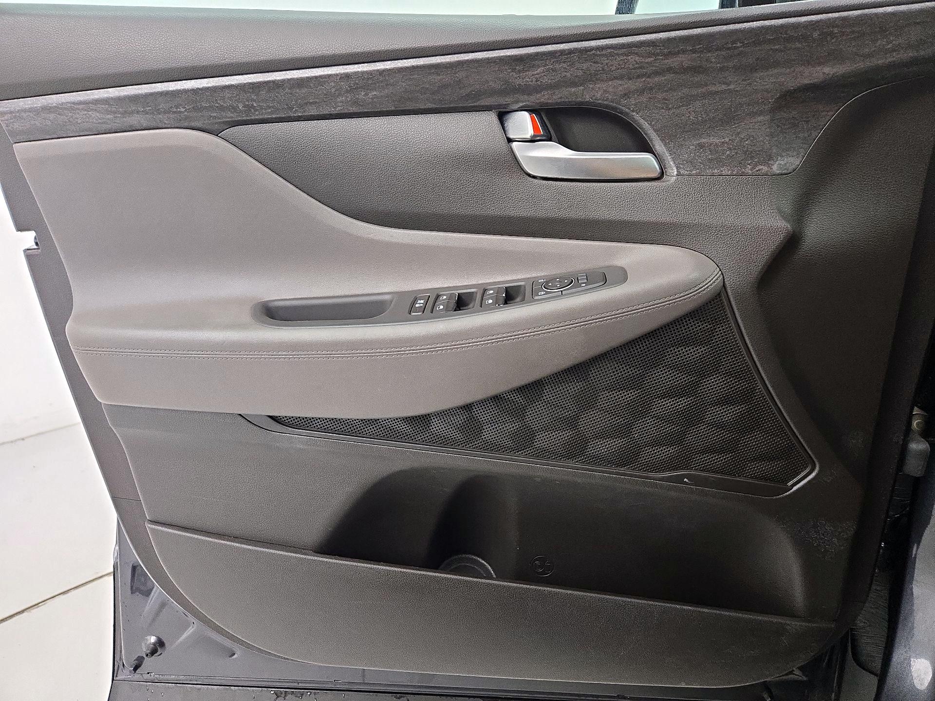 Thumbnail: 2020 Hyundai Santa Fe - 12