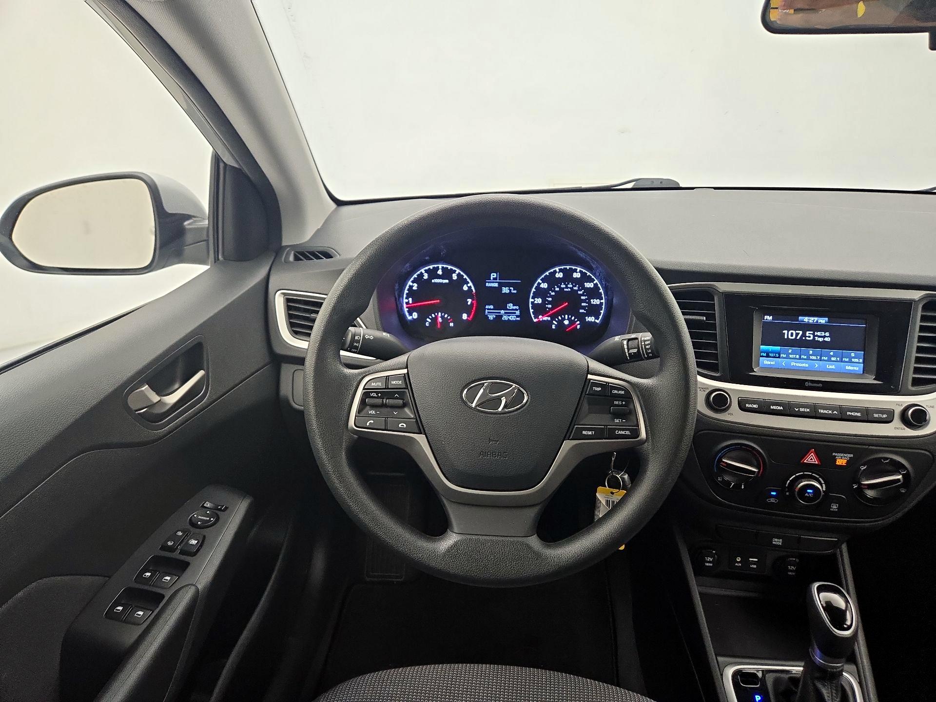 Thumbnail: 2022 Hyundai Accent - 10