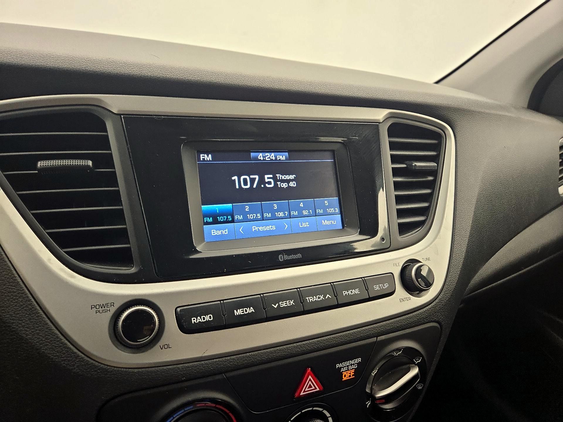Thumbnail: 2022 Hyundai Accent - 15