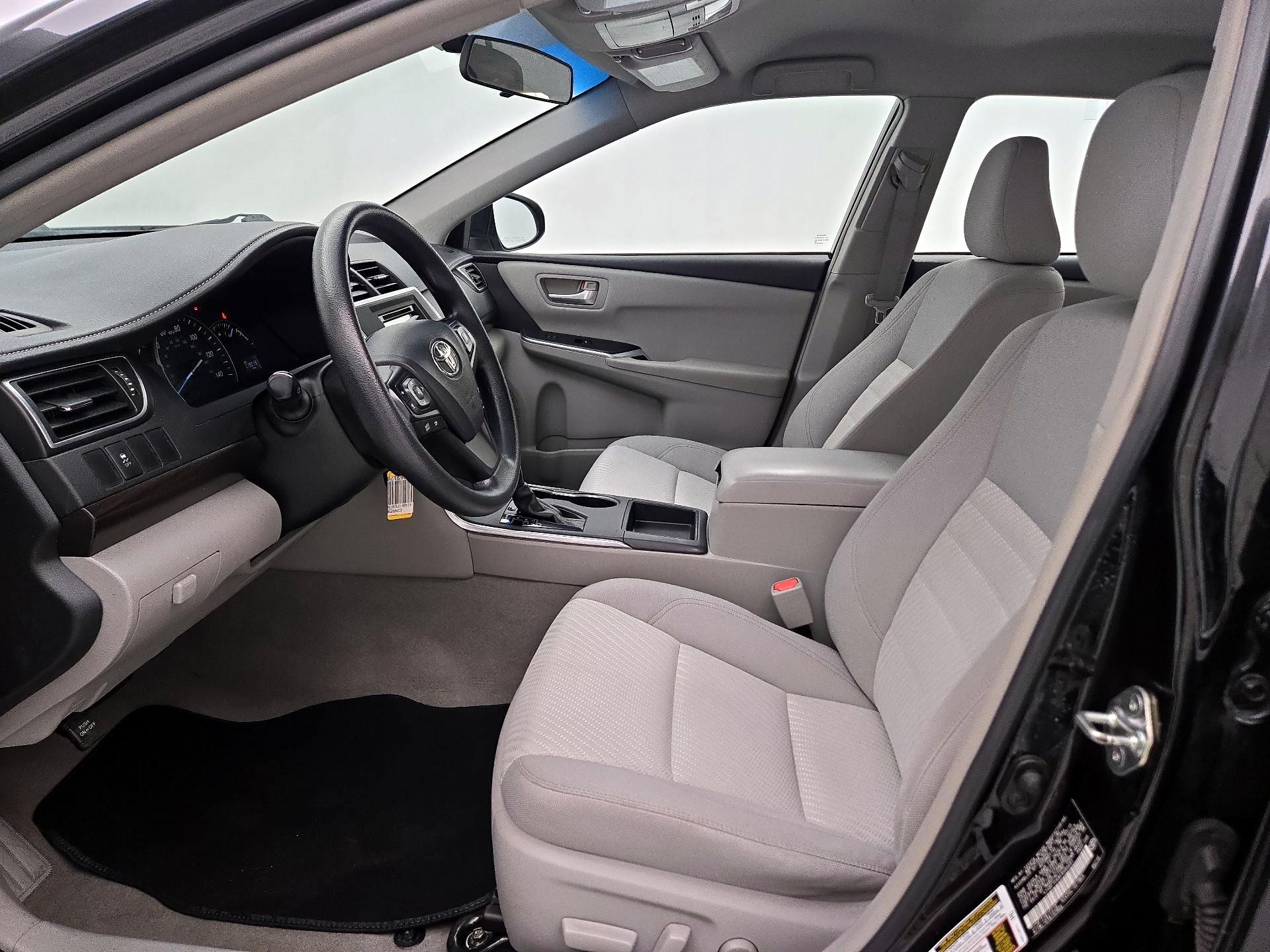 Thumbnail: 2015 Toyota Camry - 11