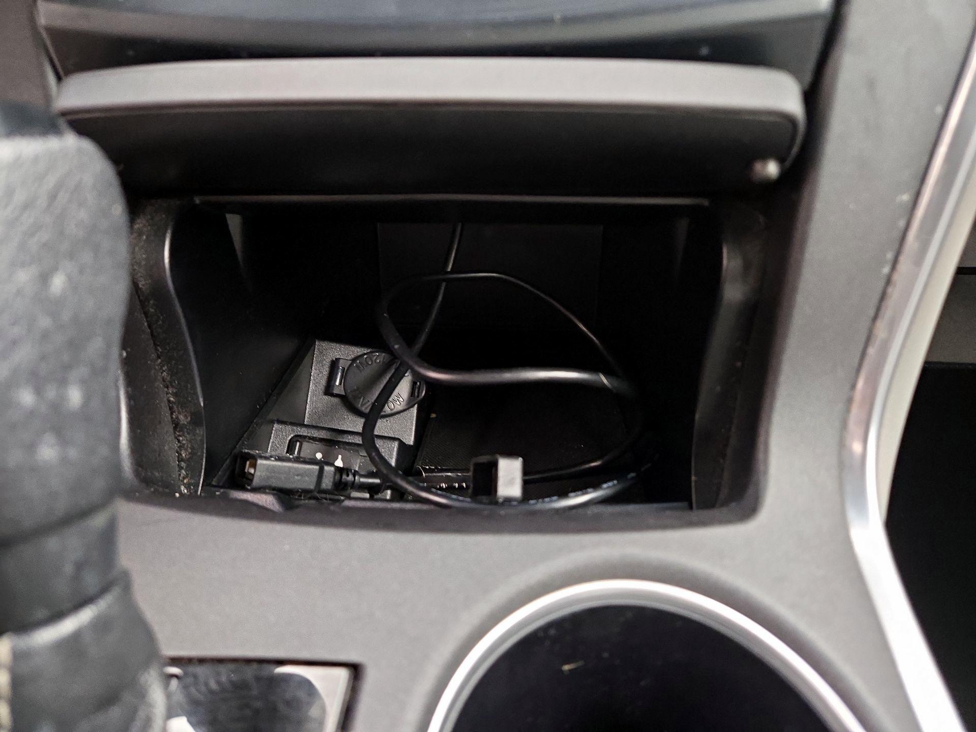 Thumbnail: 2015 Toyota Camry - 18