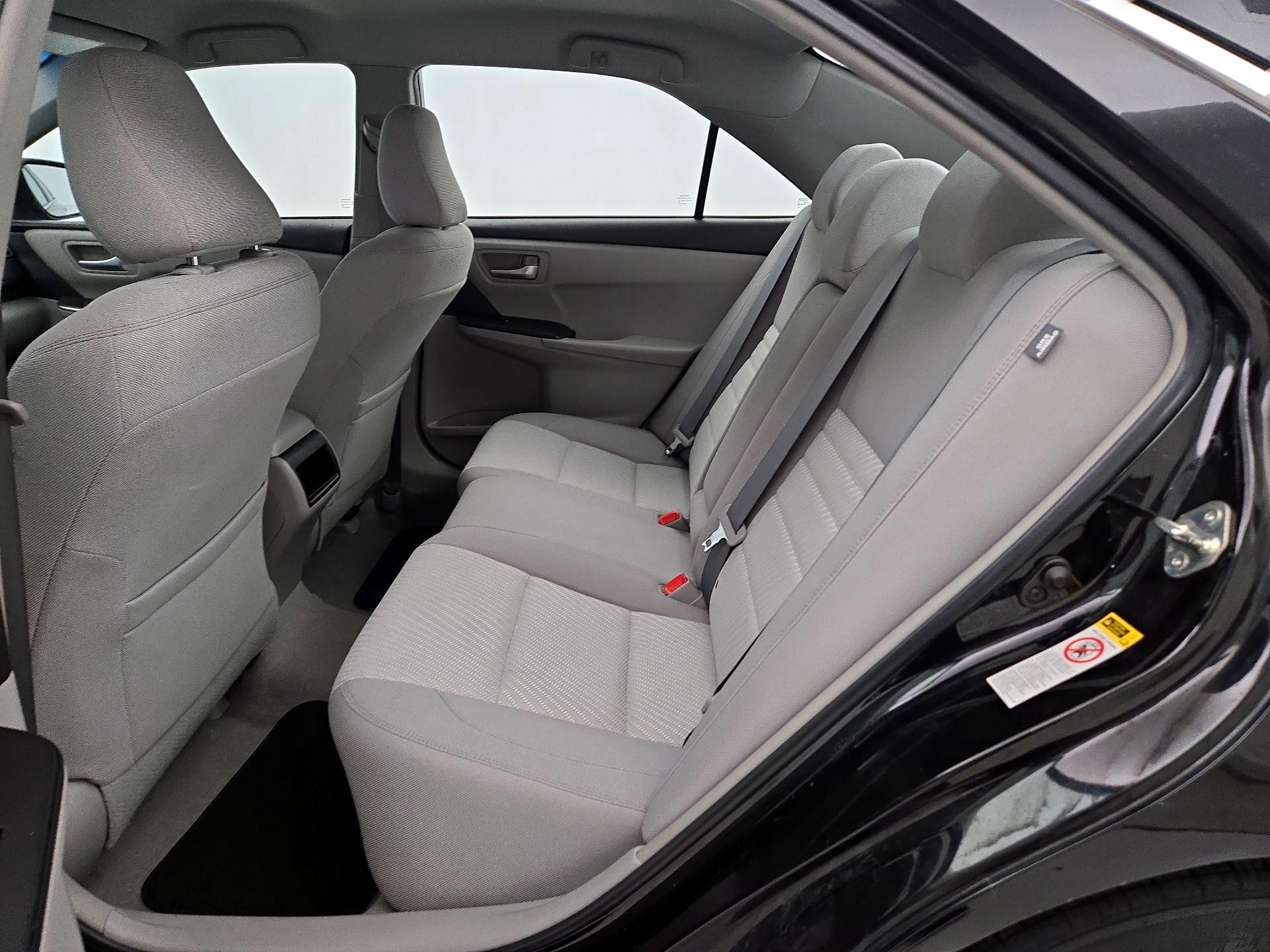 Thumbnail: 2015 Toyota Camry - 19