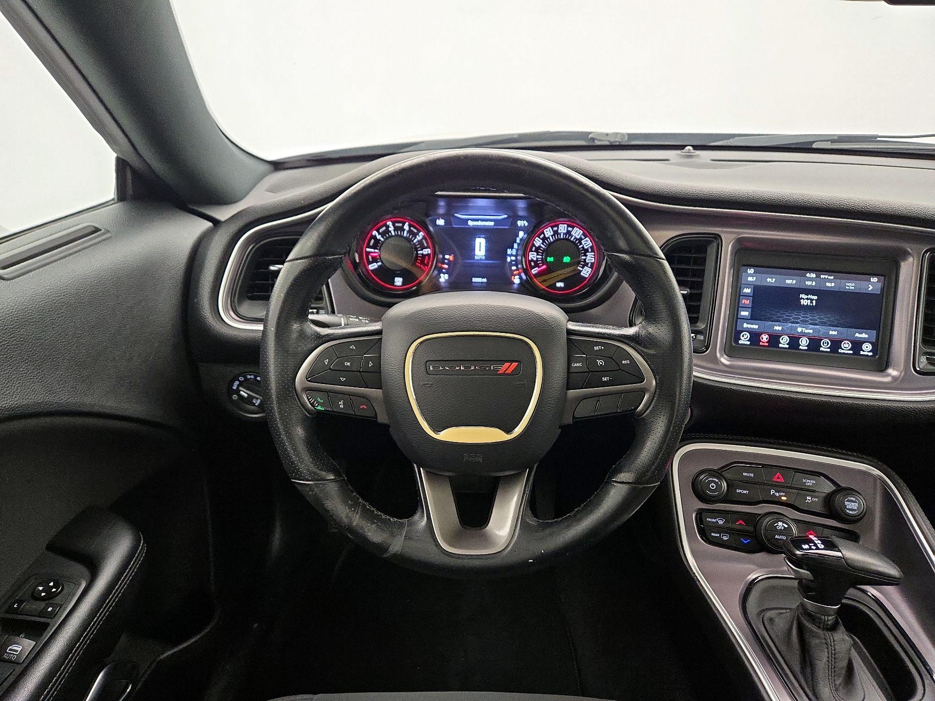 Thumbnail: 2019 Dodge Challenger - 10