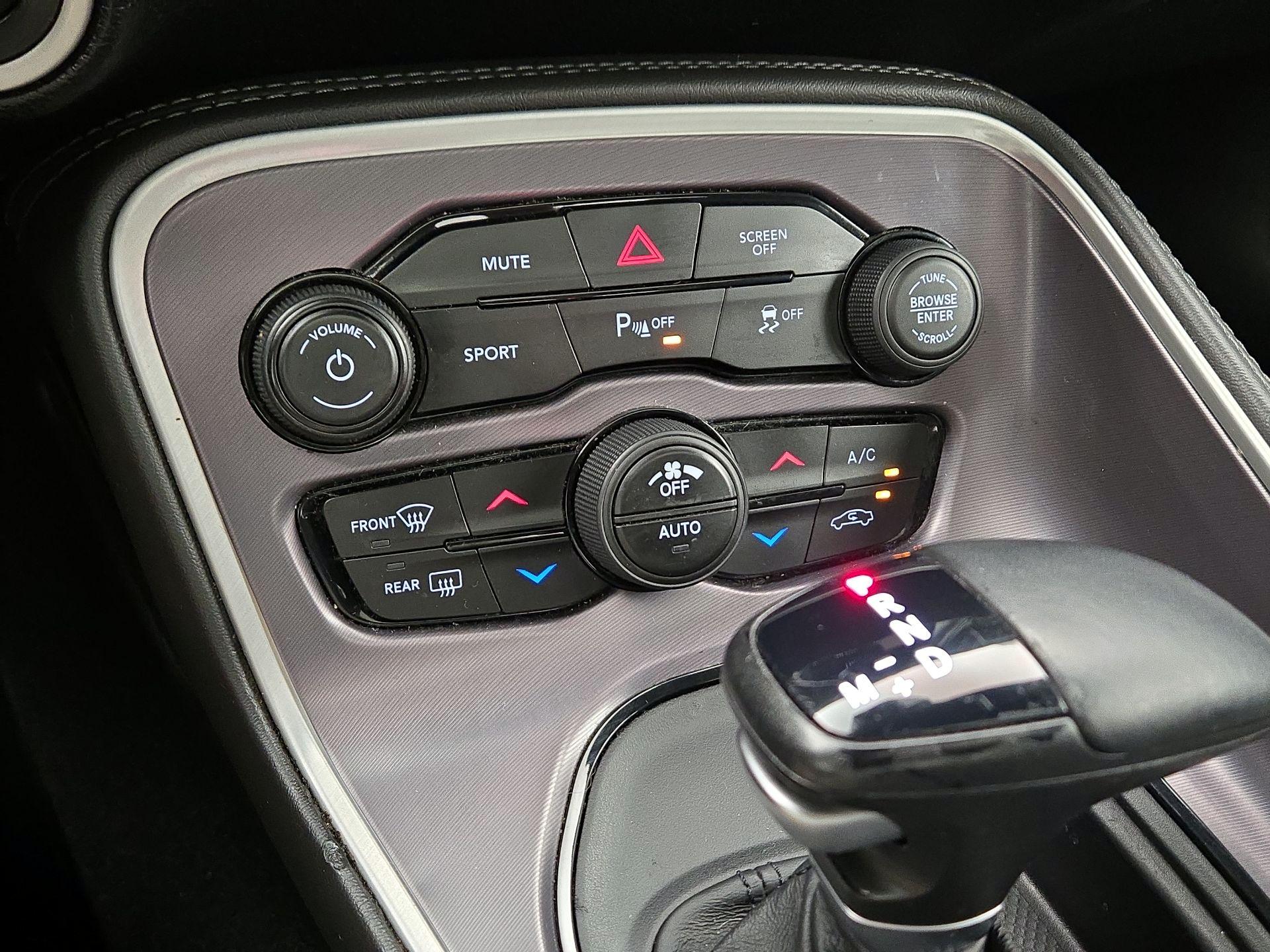 Thumbnail: 2019 Dodge Challenger - 16