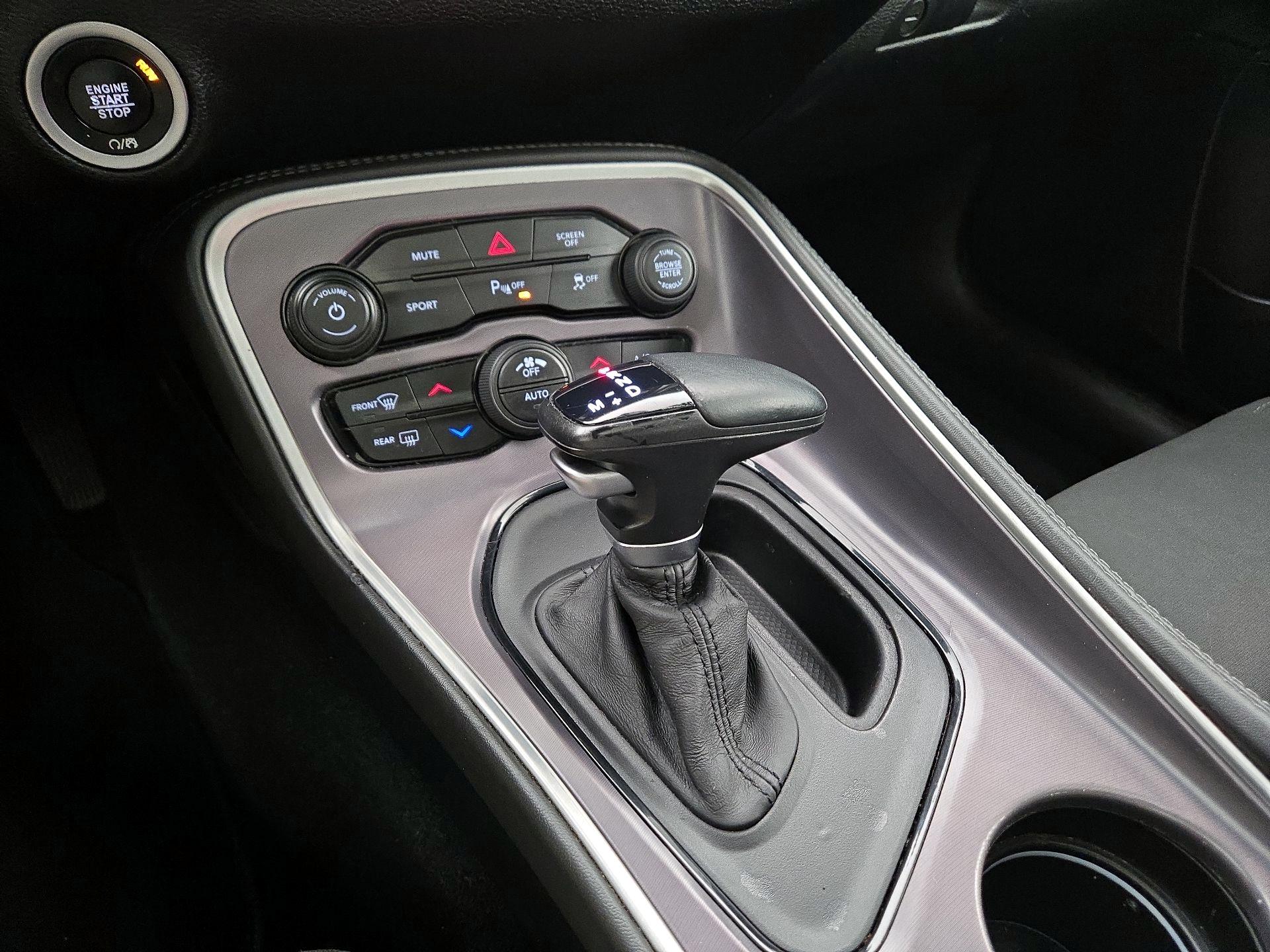 Thumbnail: 2019 Dodge Challenger - 17