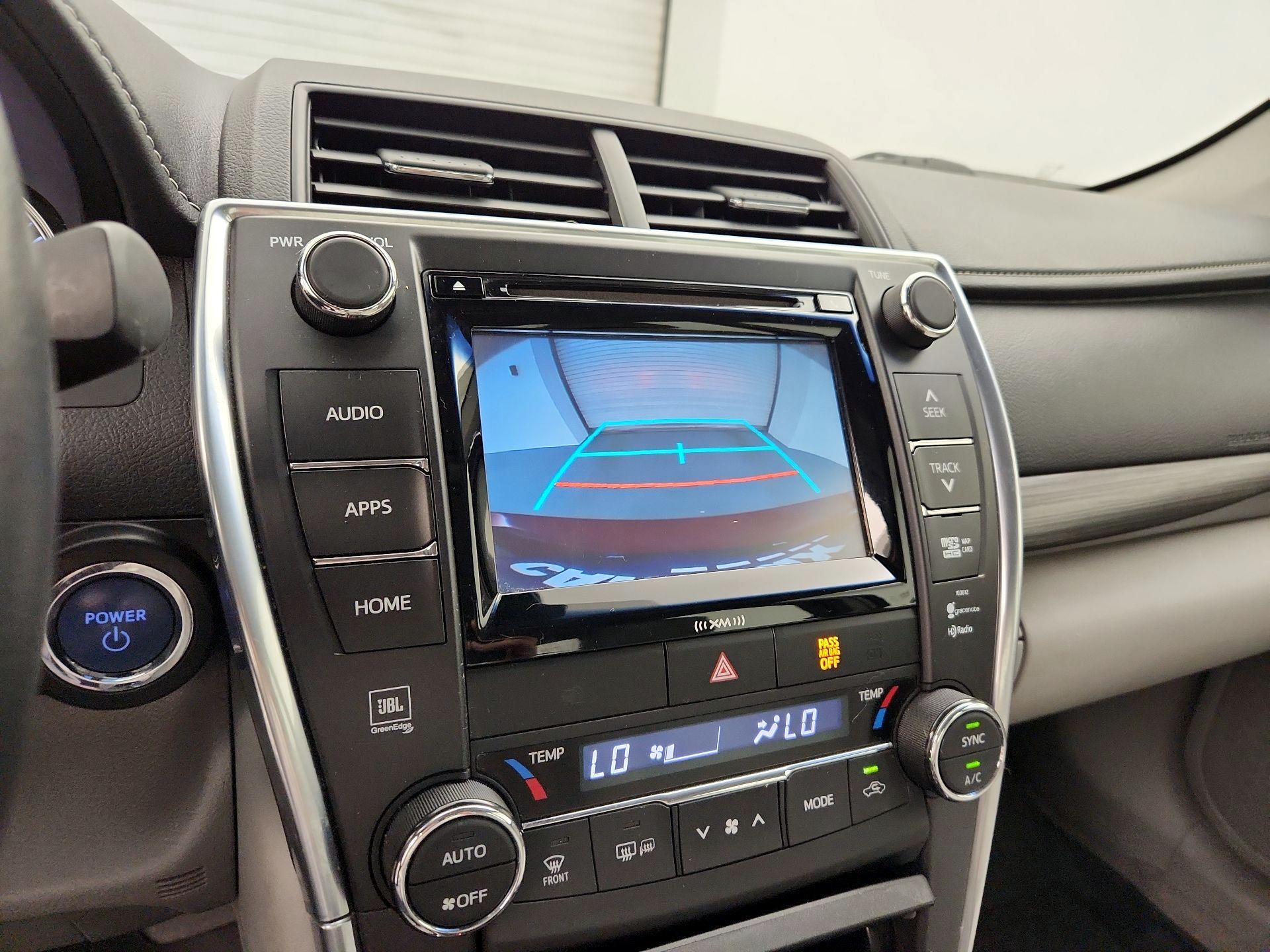 Thumbnail: 2016 Toyota Camry - 14