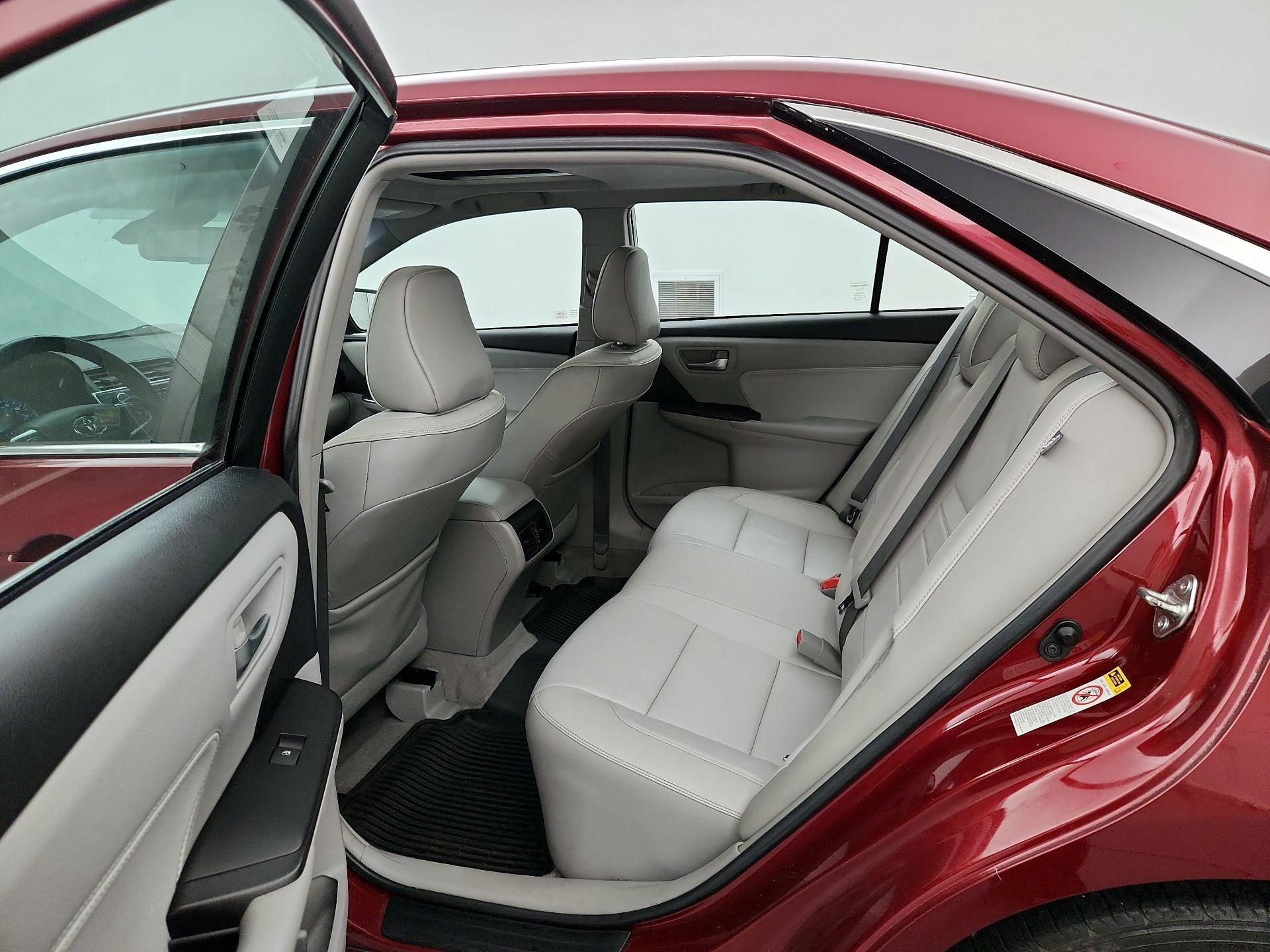 Thumbnail: 2016 Toyota Camry - 20
