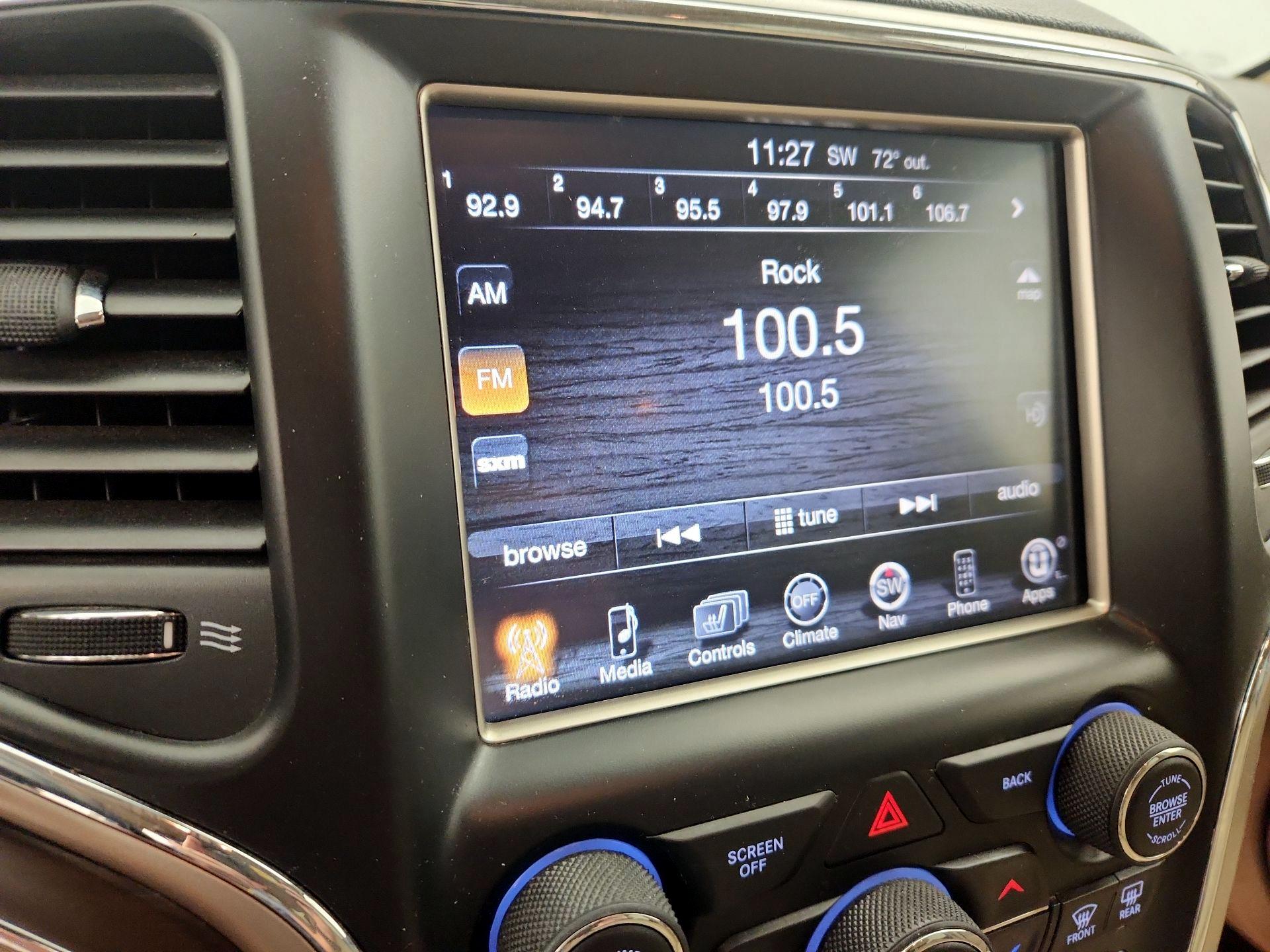 Thumbnail: 2014 Jeep Grand Cherokee - 16